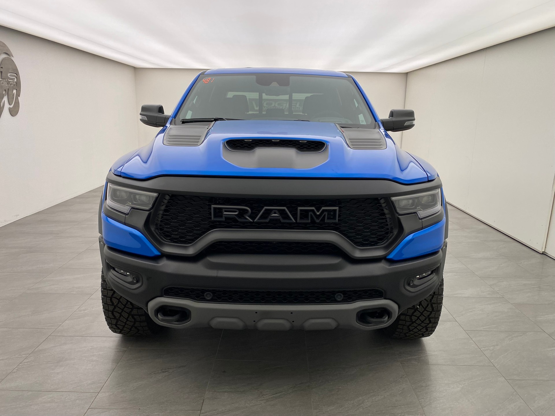 DODGE Ram 1500 TRX 6.2 V8-image-1