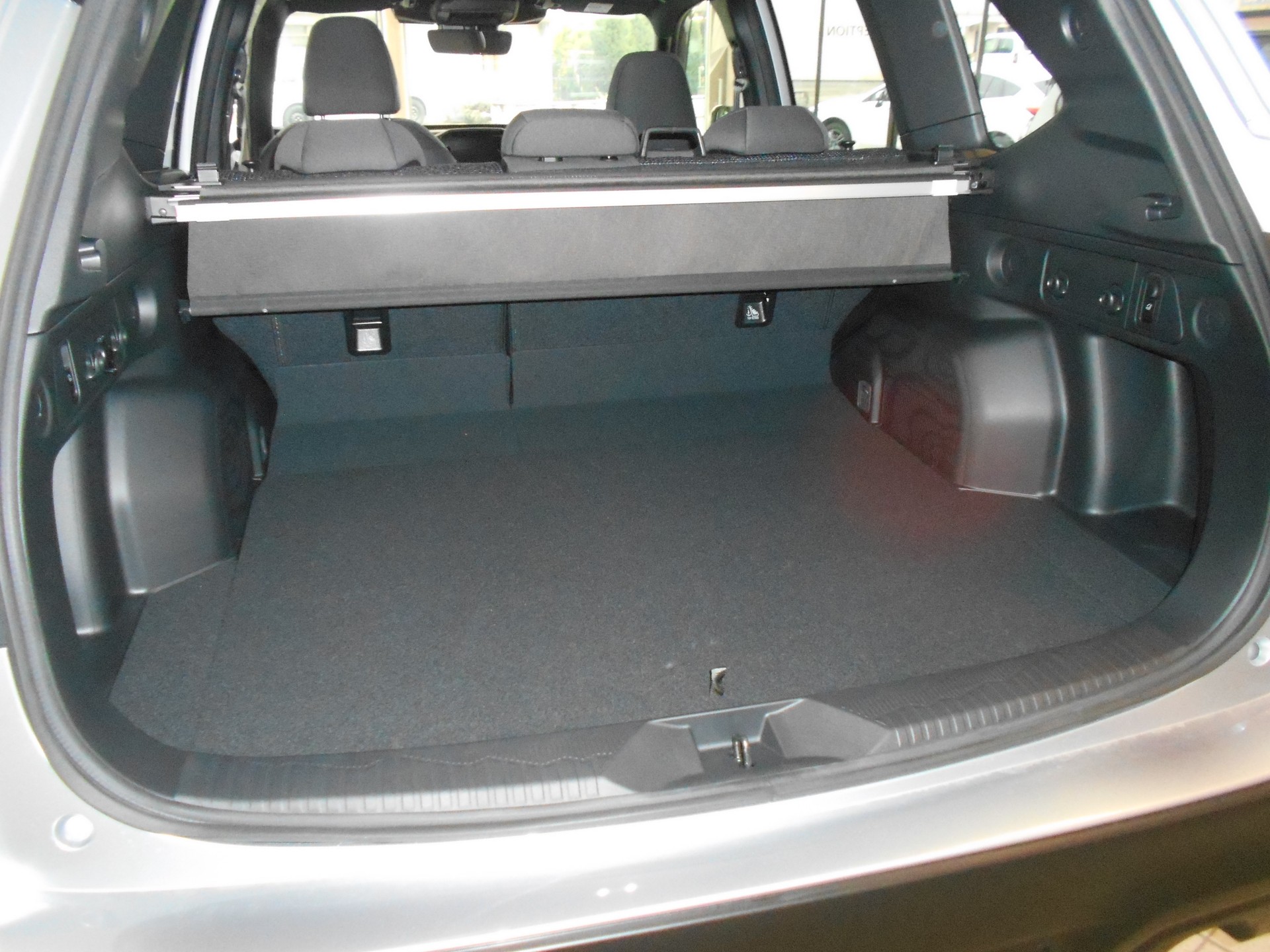 SUBARU 2.o e-Boxer Swiss Plus-image-9
