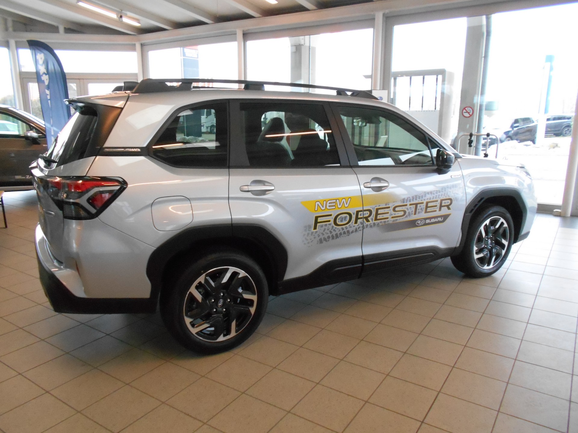 SUBARU 2.o e-Boxer Swiss Plus-image-3