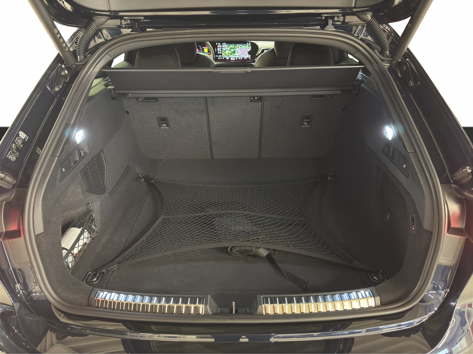 AUDI A5 Avant TDI quattro 150 kW S tronic-image-12