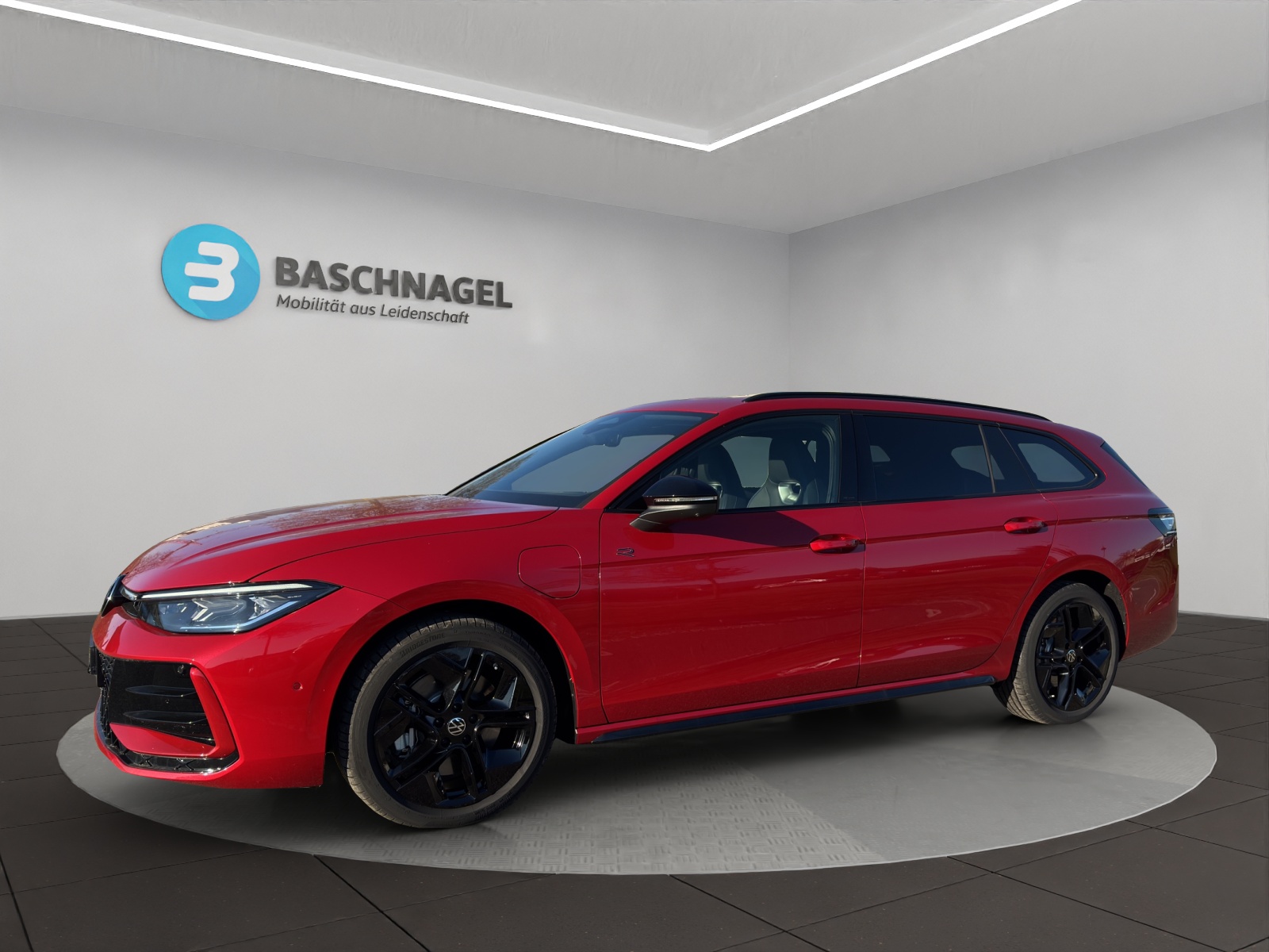 VW Passat Variant 1.5 TSI evo2 Plug-In- Hybrid R-Line DSG-image-0