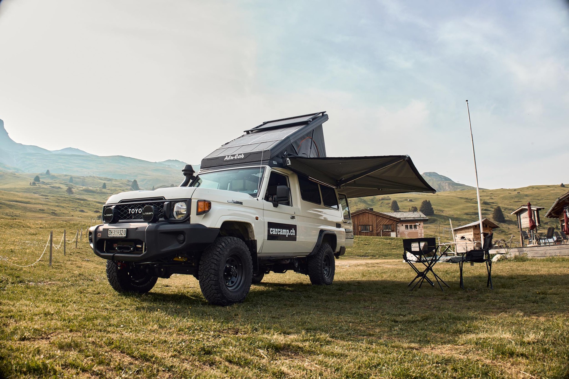 TOYOTA Land Cruiser GRJ 78