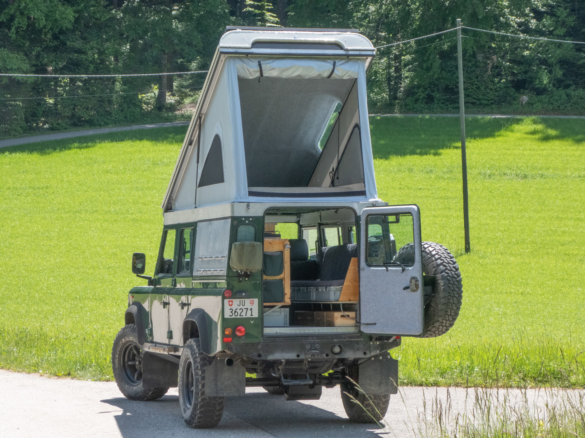LAND ROVER Defender 110 CSW 2.5 Td5-image-1