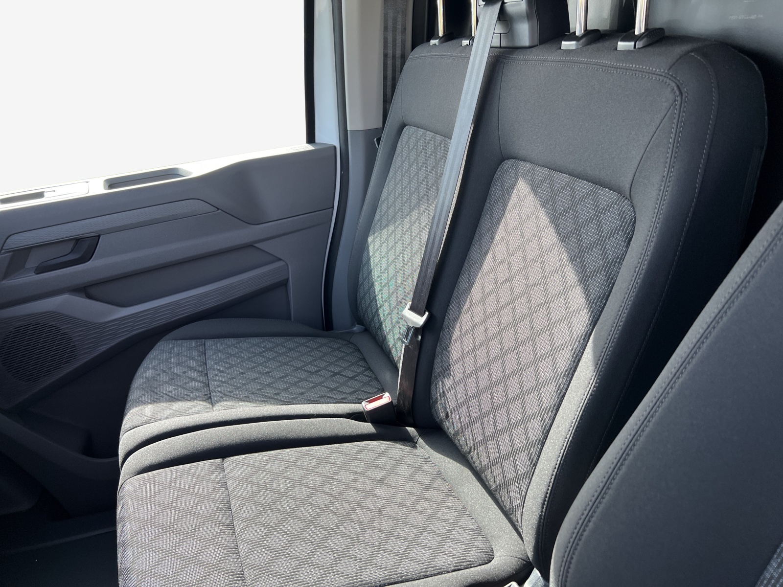 VW Transporter 2.0 TDI-image-8