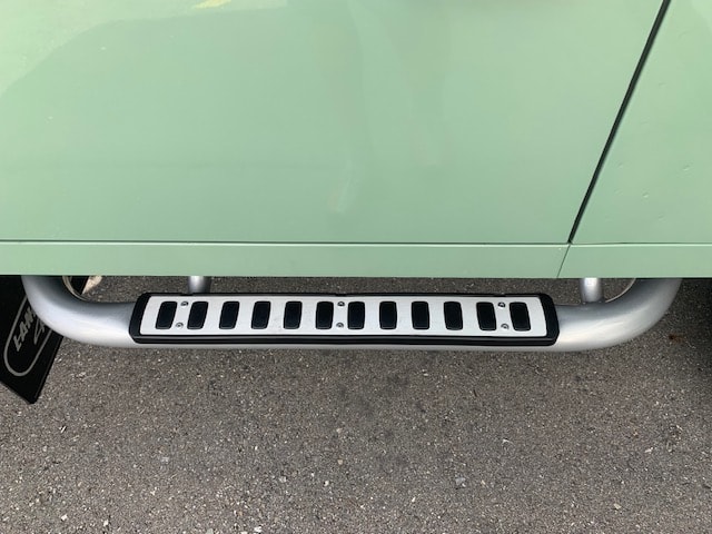 LAND ROVER Defender 90 2.2 TD4 Station Wagon Heritage-image-12