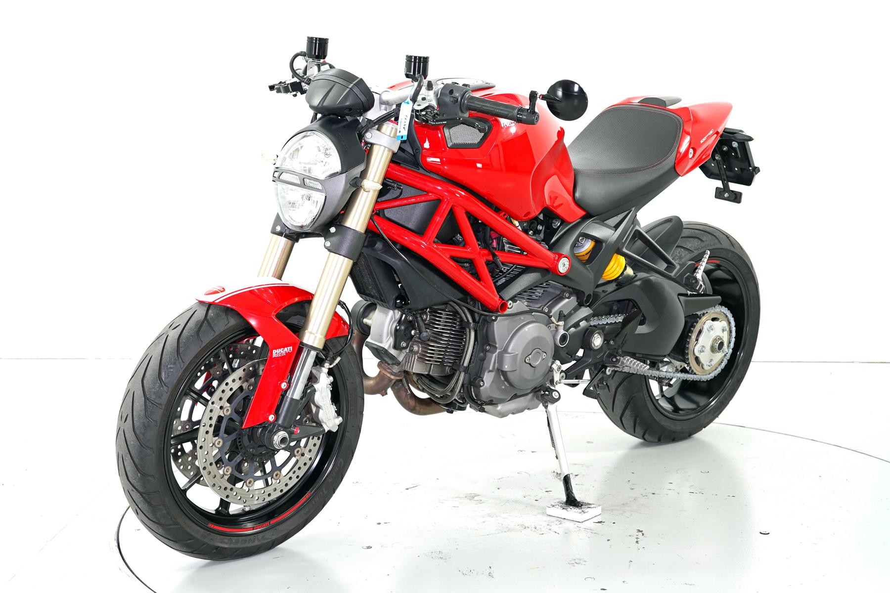 DUCATI Monster 1100 ABS-showroom-element-2
