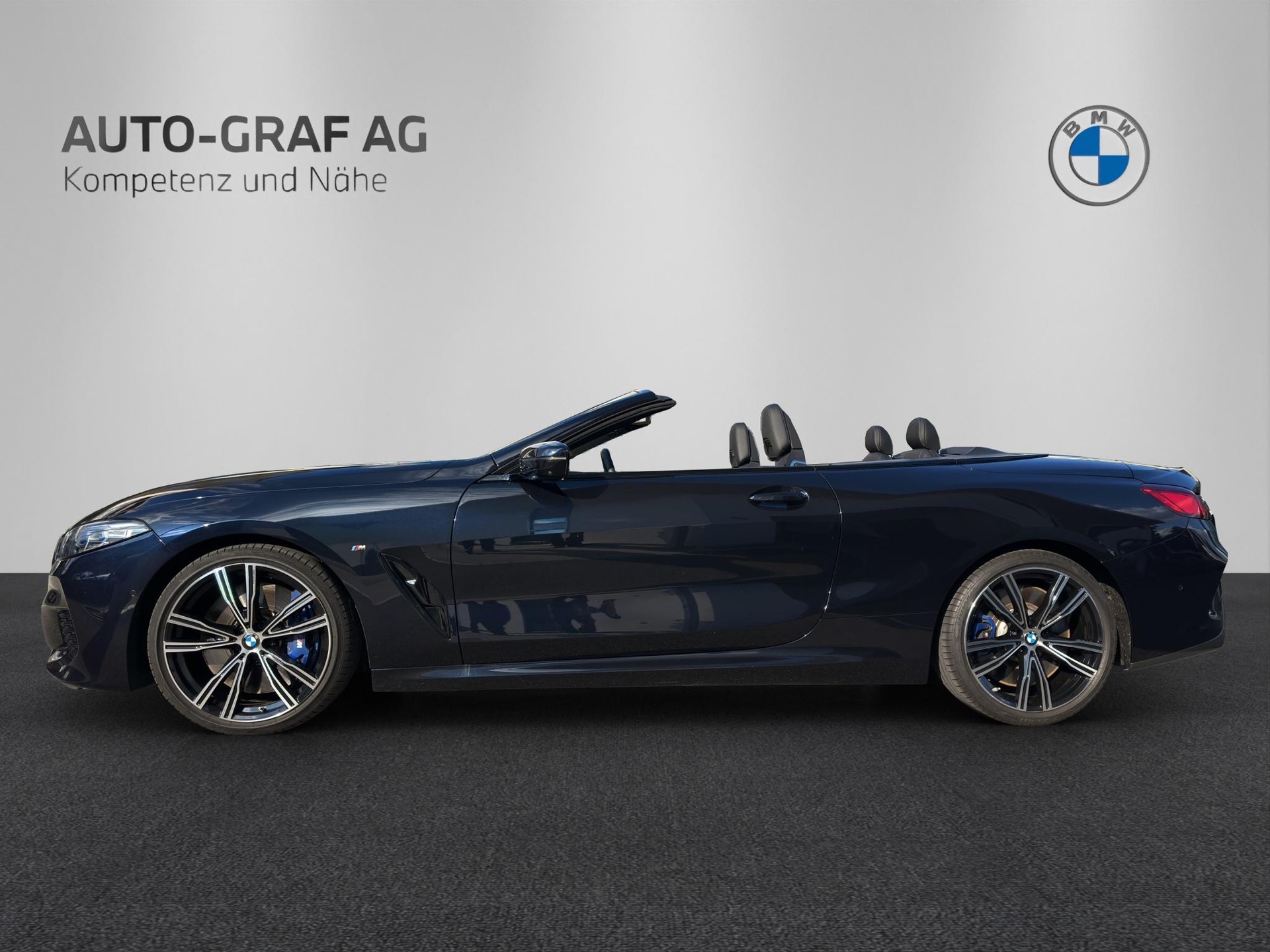 BMW M850i xDrive Cabriolet-image-1