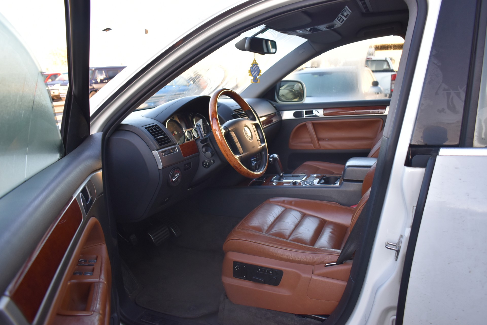 VW Touareg 5.0 TDI V10 Automatic-image-1
