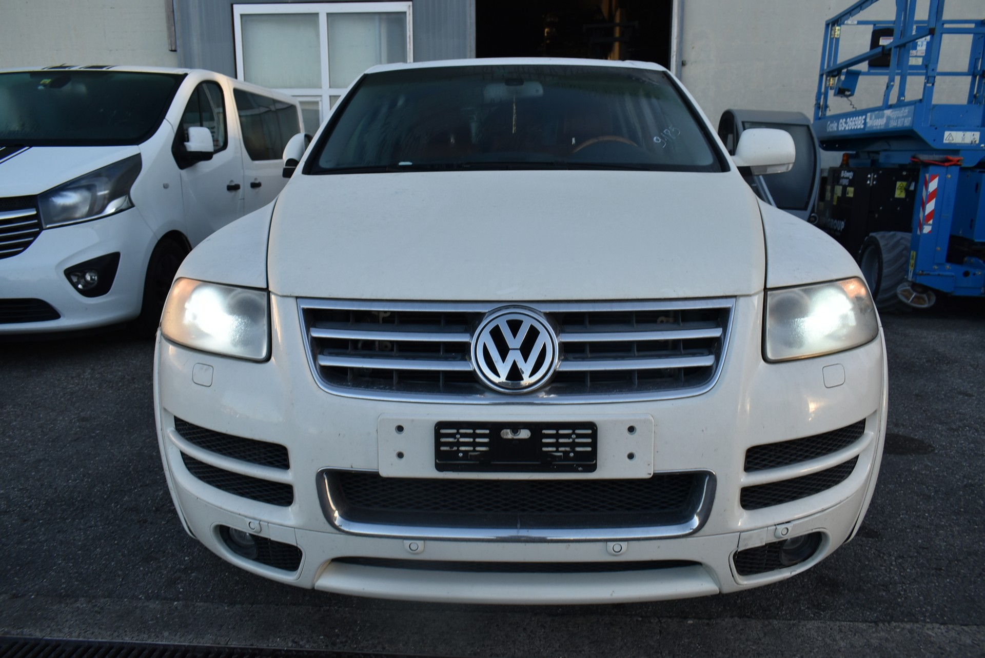 VW Touareg 5.0 TDI V10 Automatic-image-4