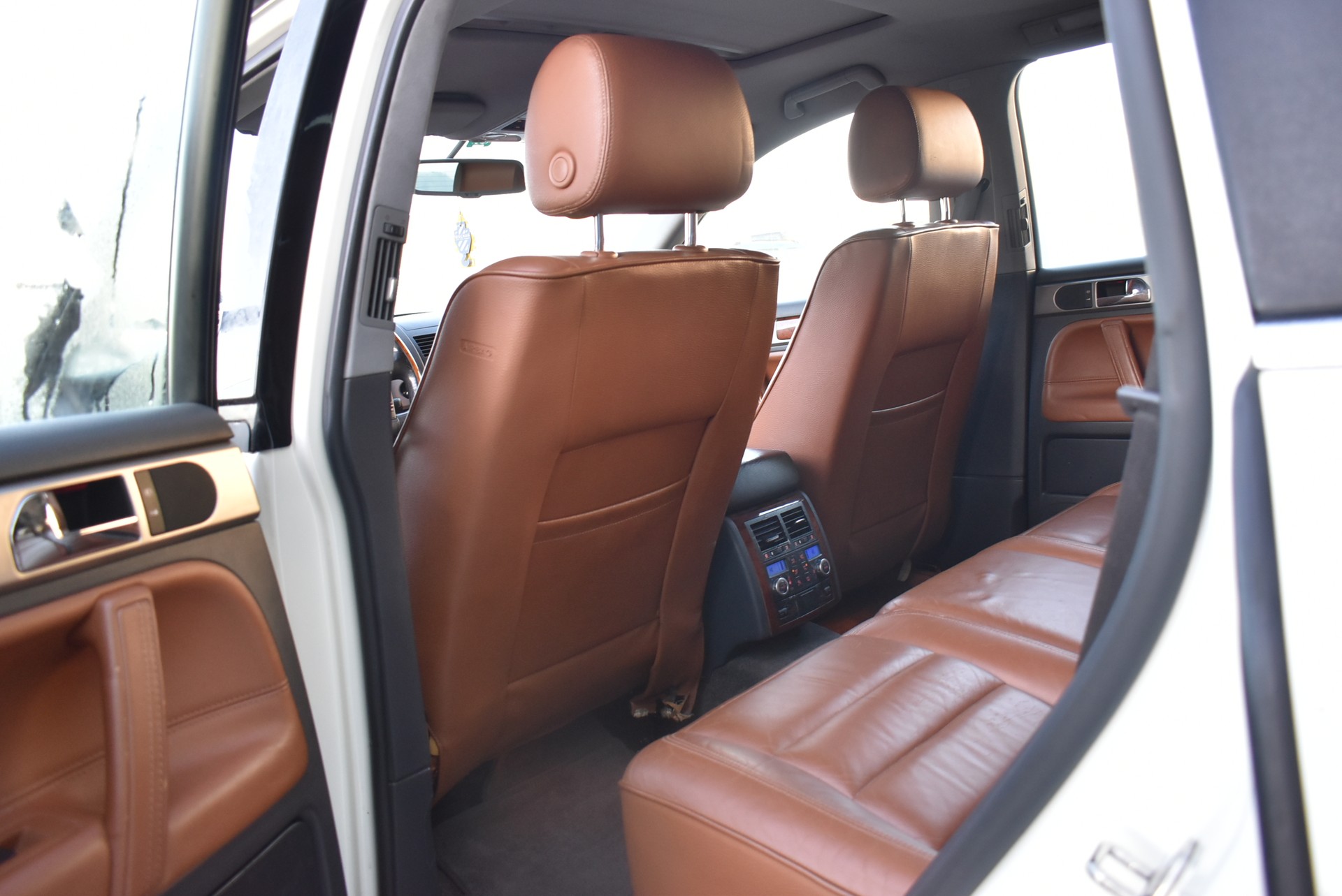 VW Touareg 5.0 TDI V10 Automatic-image-2