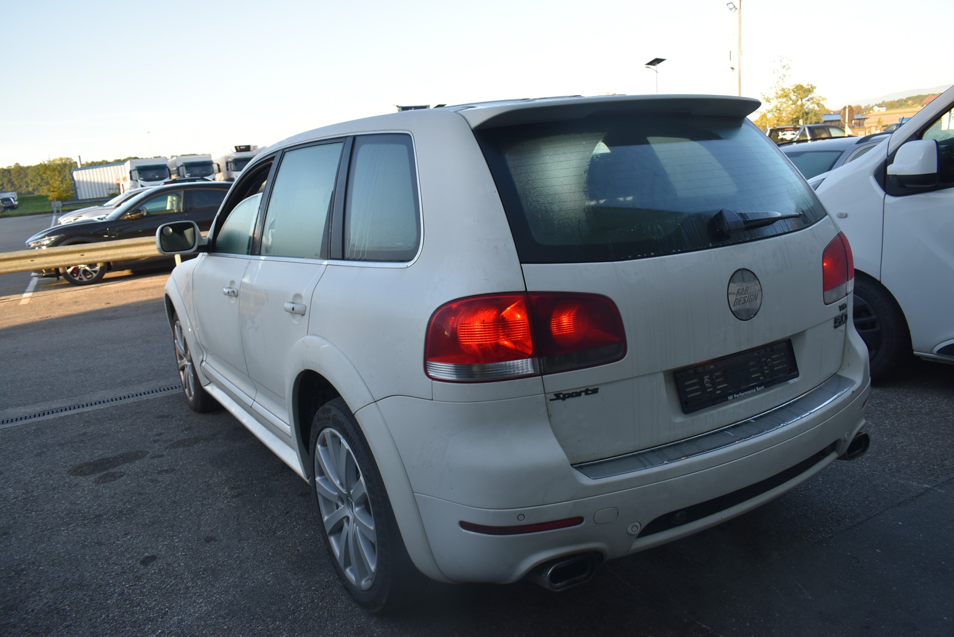 VW Touareg 5.0 TDI V10 Automatic-image-9