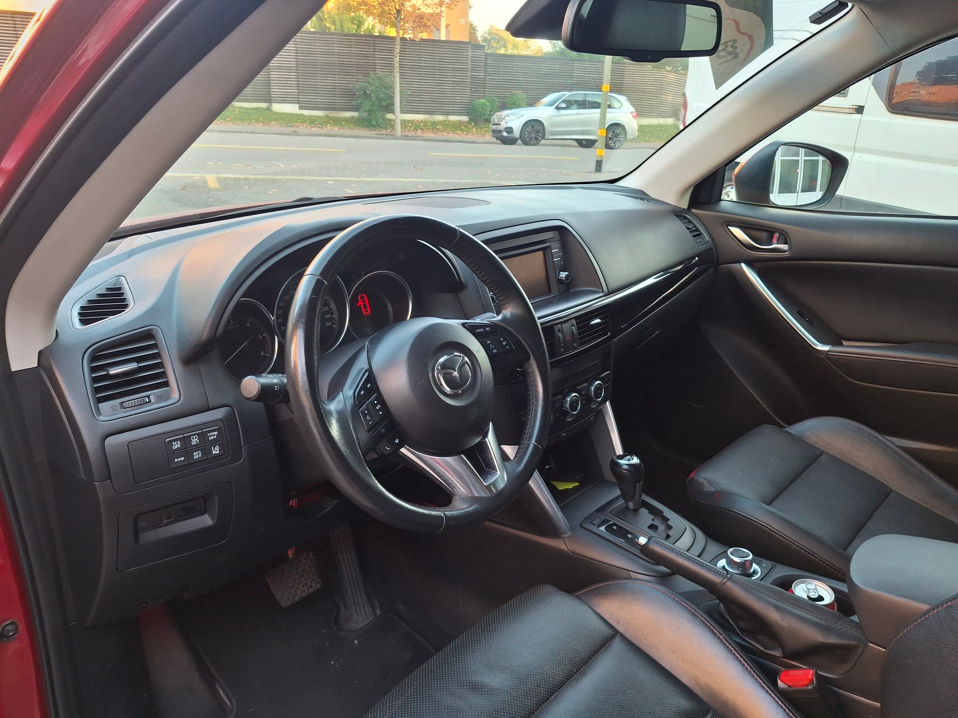 MAZDA CX-5 2.2 D HP Revolution AWD Automatic-image-3