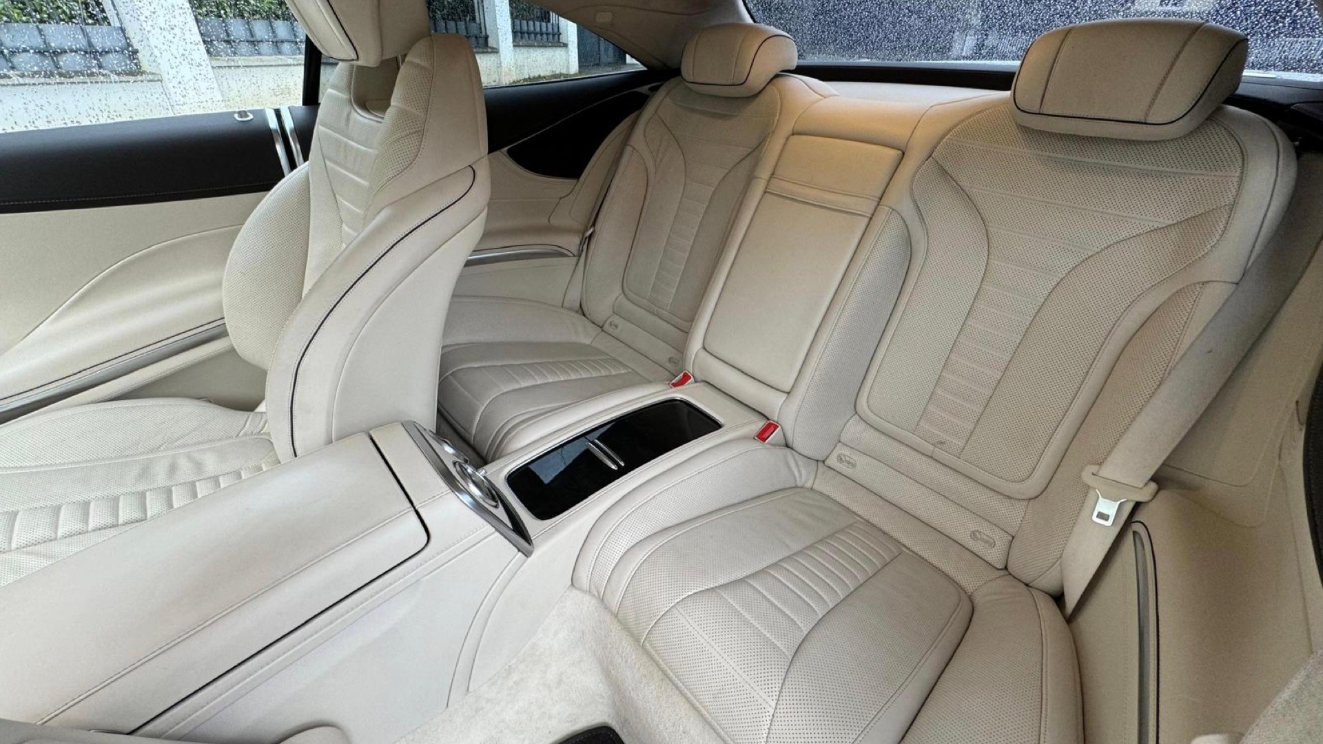 MERCEDES-BENZ S 500 Coupé 4Matic-image-2