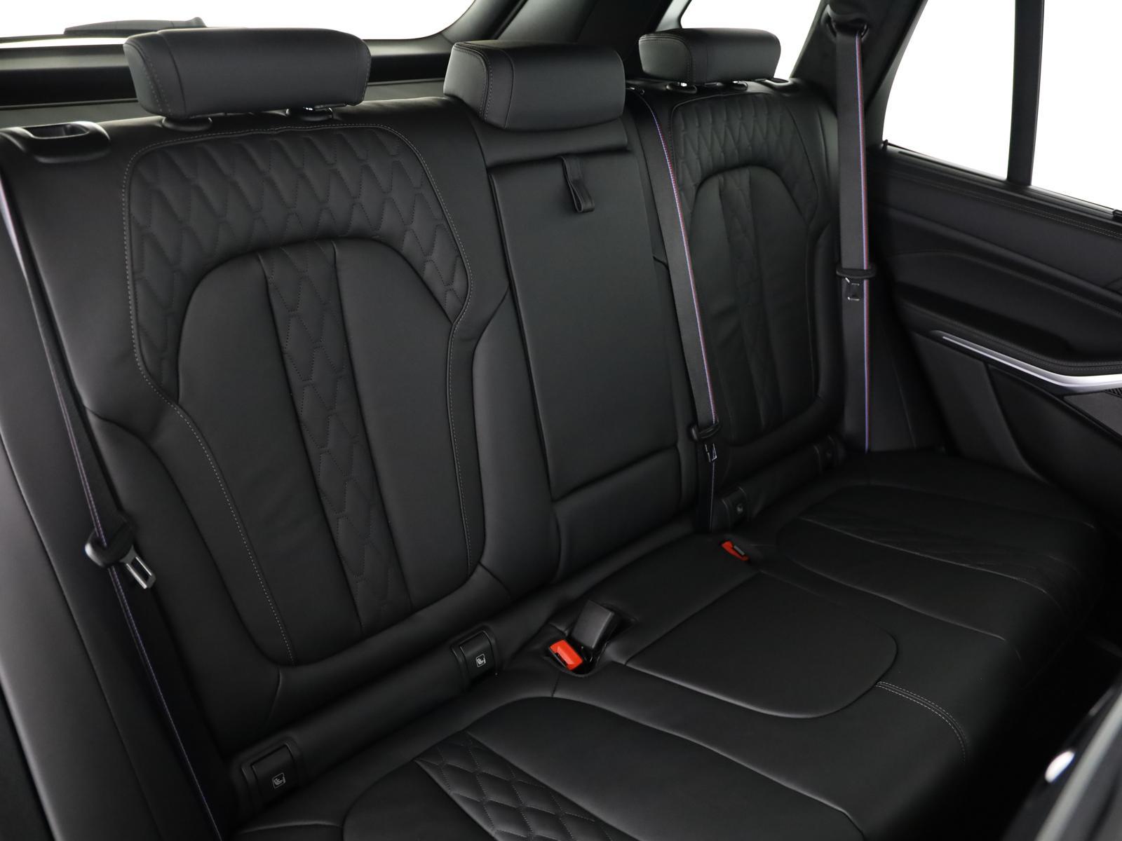 BMW X5 xDrive 48V 40i M Sport Pro Steptronic-image-16