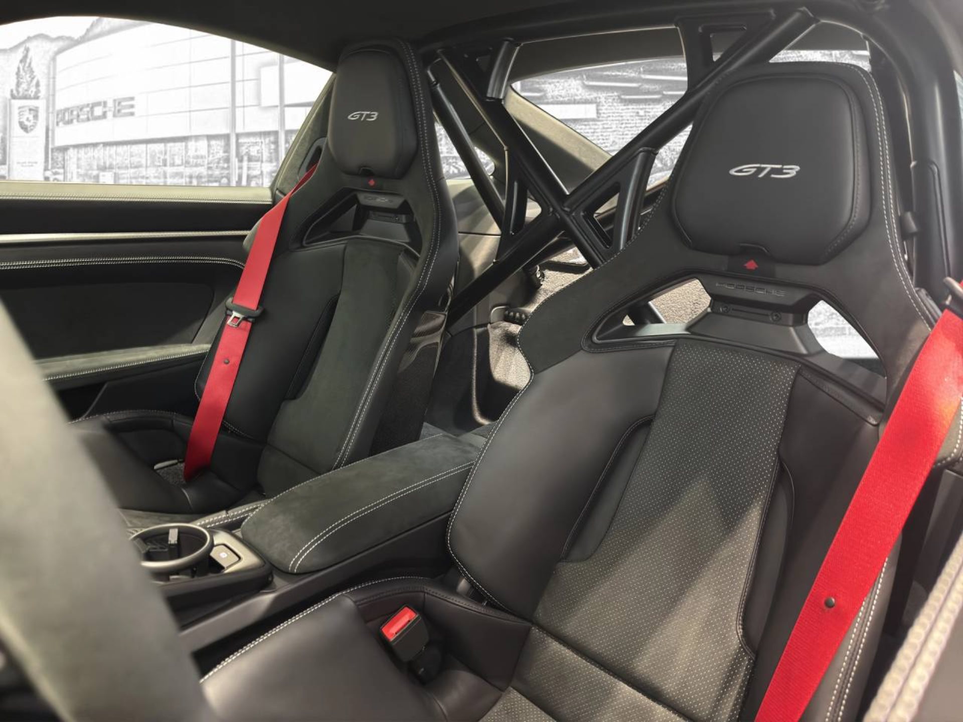 PORSCHE 911 GT3-image-18