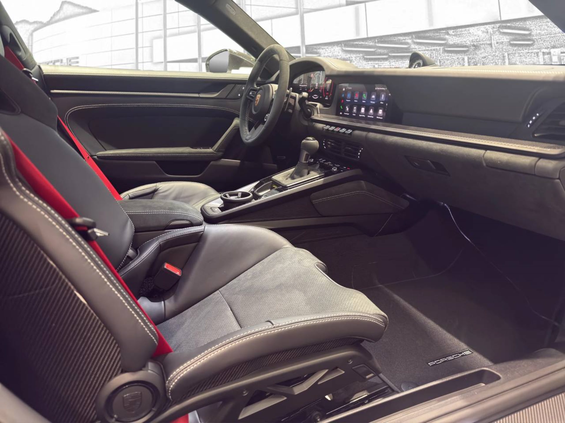 PORSCHE 911 GT3-image-17