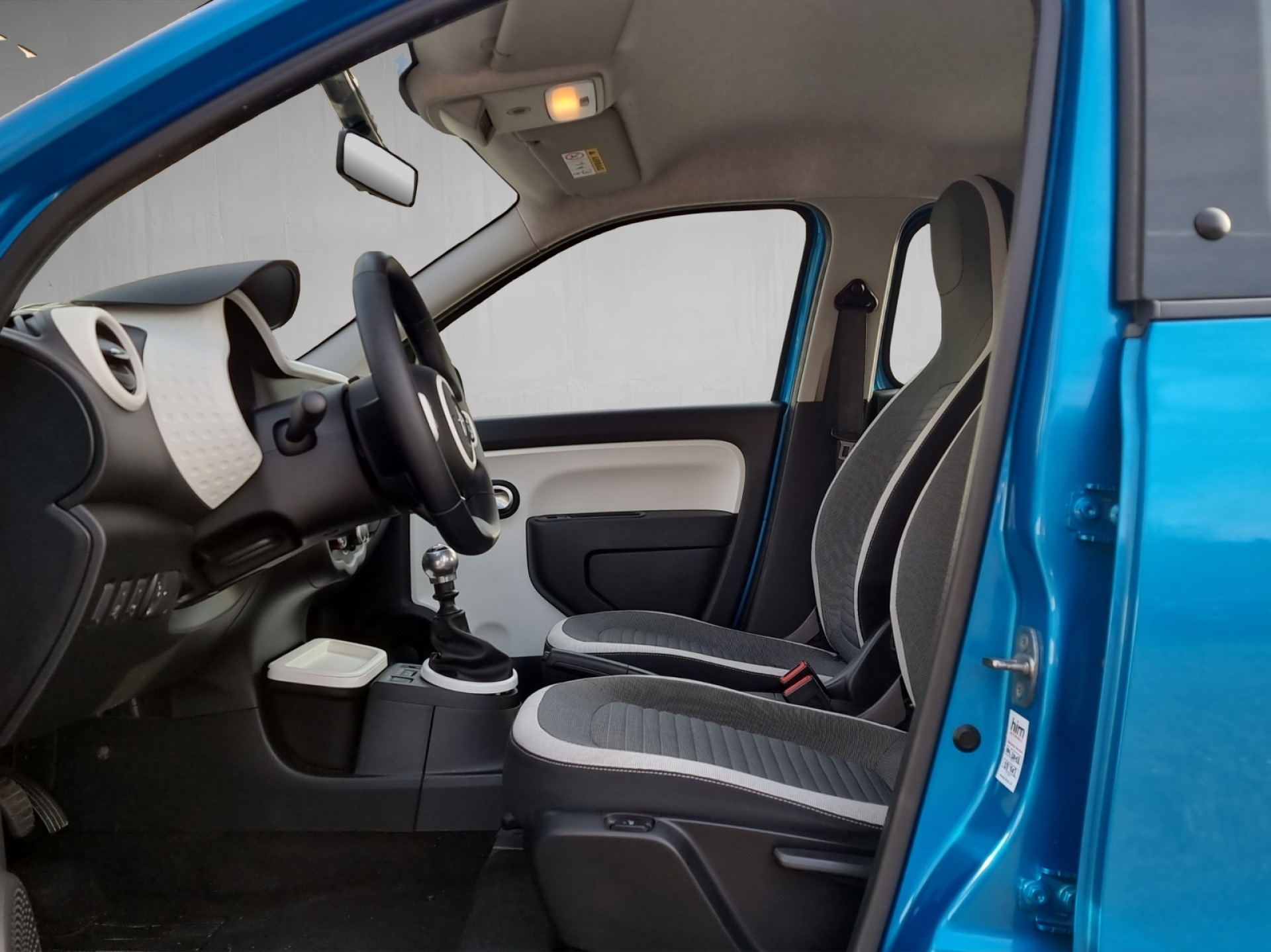 RENAULT Twingo-image-6