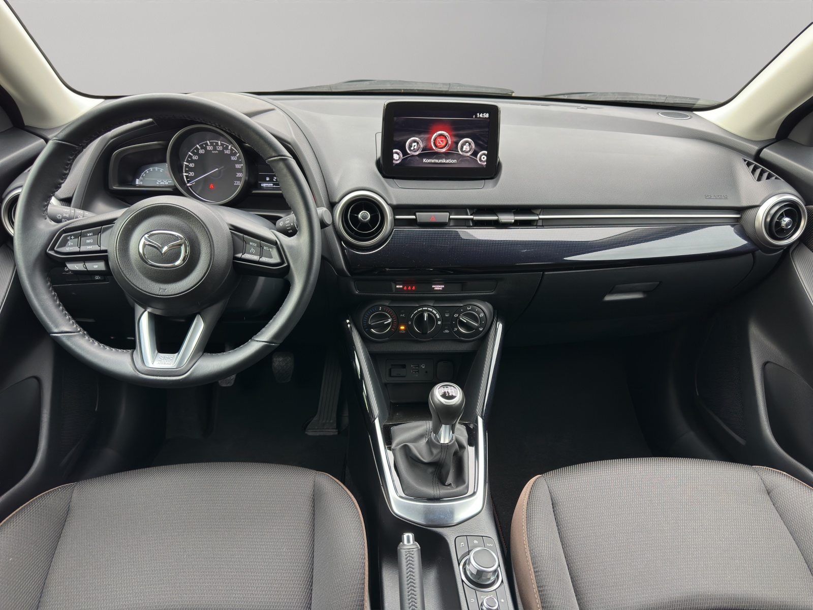 MAZDA 2 SKYACTIV-G 90 Ambition Plus-image-10