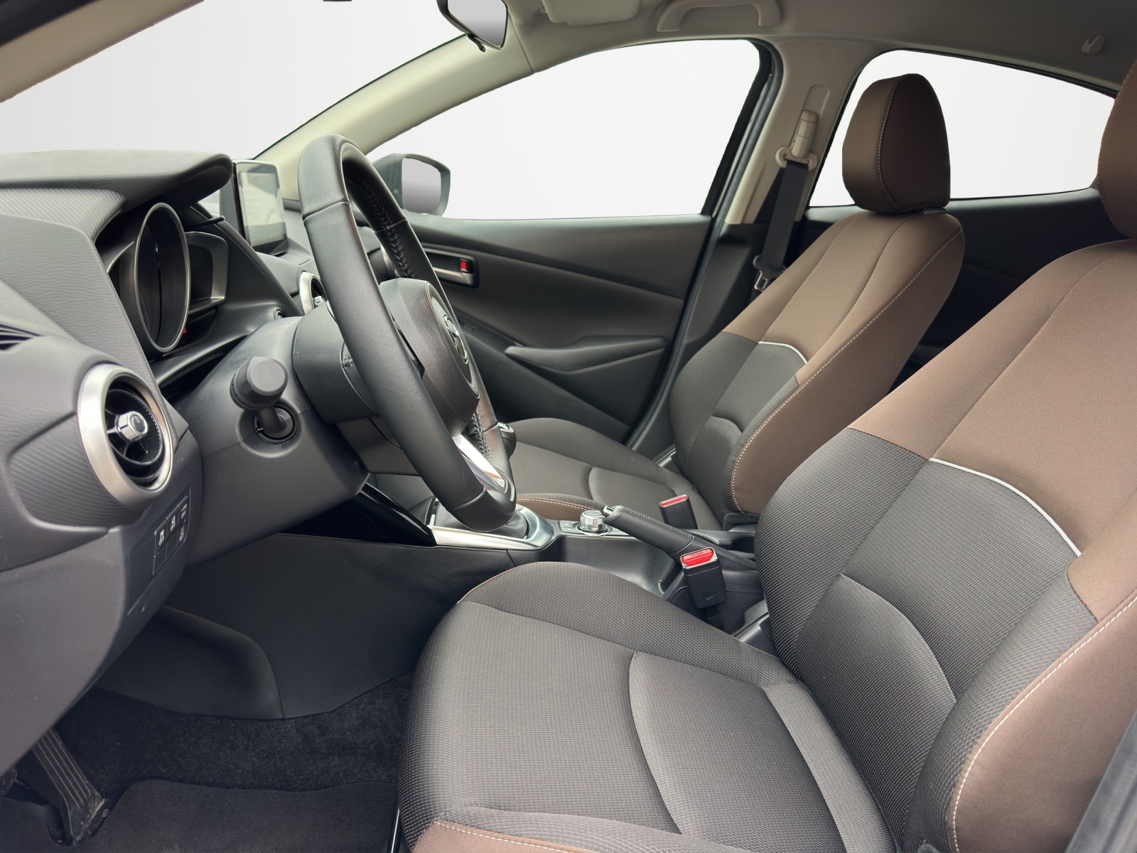 MAZDA 2 SKYACTIV-G 90 Ambition Plus-image-8