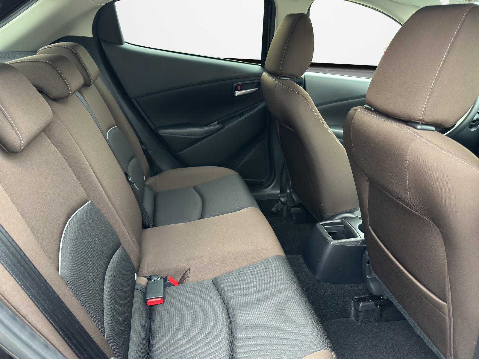 MAZDA 2 SKYACTIV-G 90 Ambition Plus-image-14