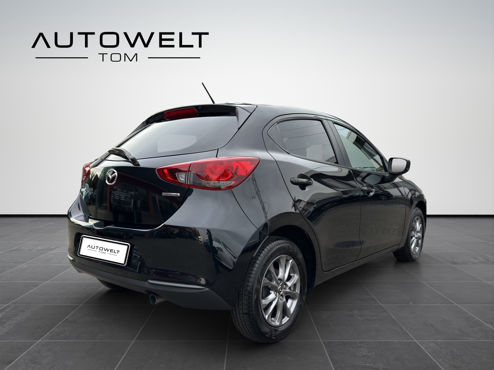 MAZDA 2 SKYACTIV-G 90 Ambition Plus-image-4