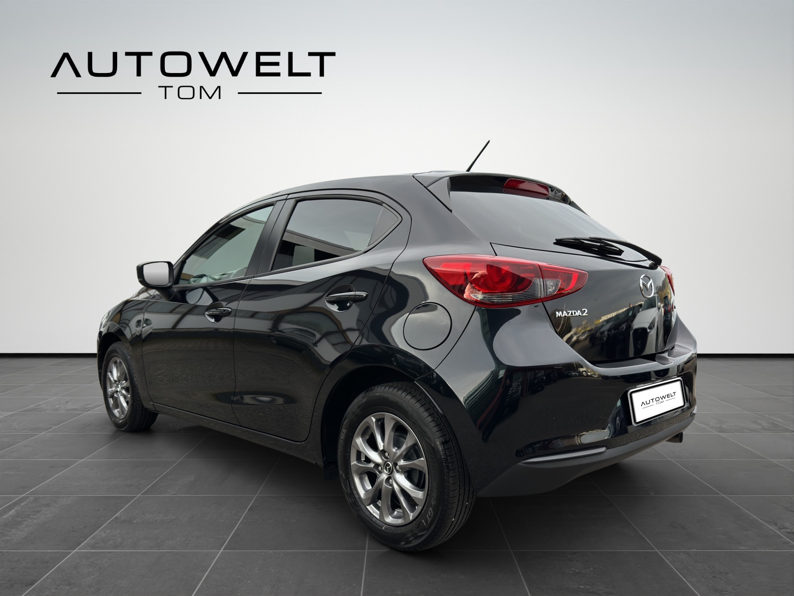 MAZDA 2 SKYACTIV-G 90 Ambition Plus-image-2