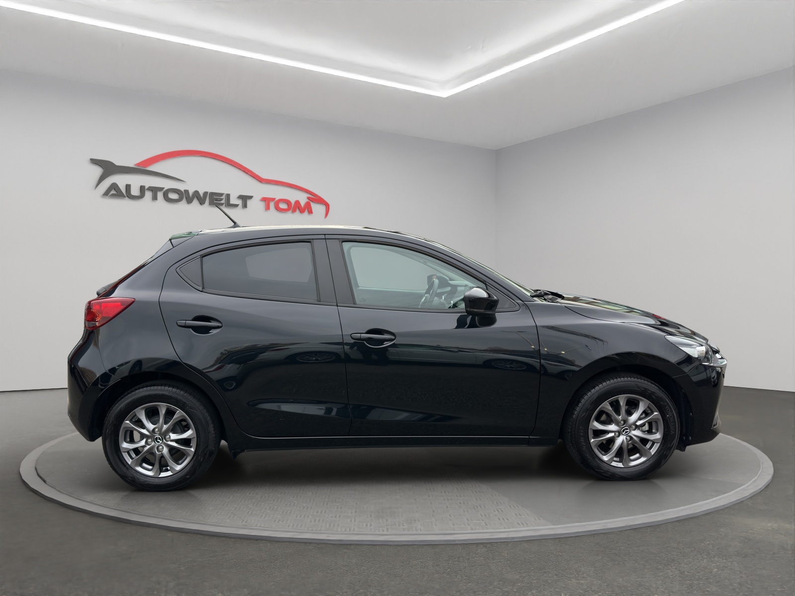 MAZDA 2 SKYACTIV-G 90 Ambition Plus-image-5