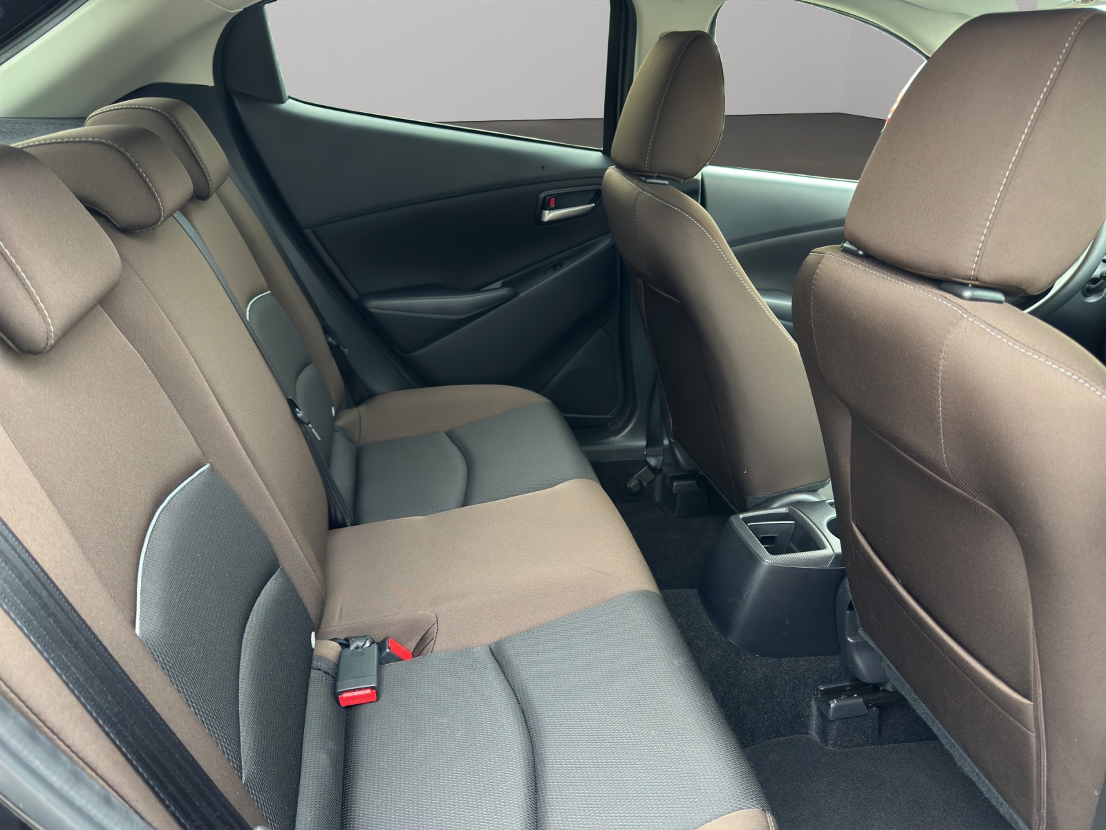 MAZDA 2 SKYACTIV-G 90 Ambition Plus-image-14