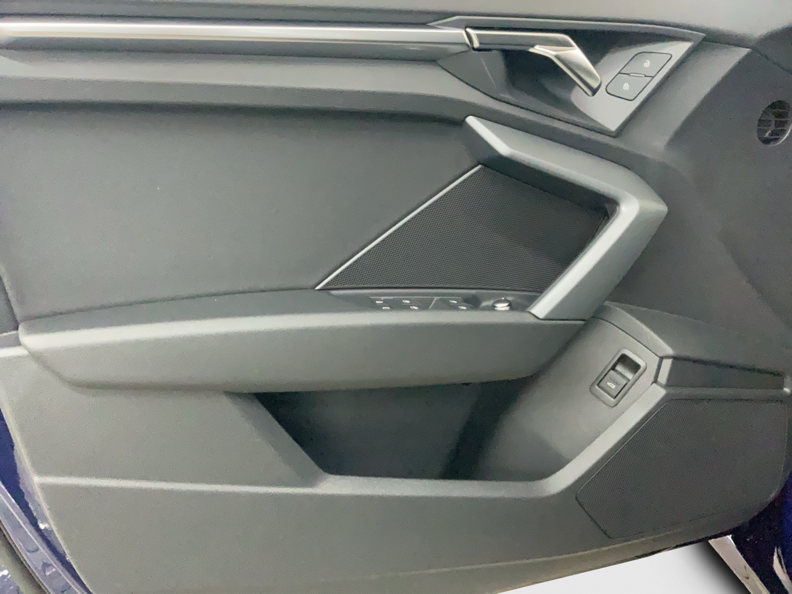 AUDI A3 Sportback TFSI 110 kW Attraction S tronic-image-14