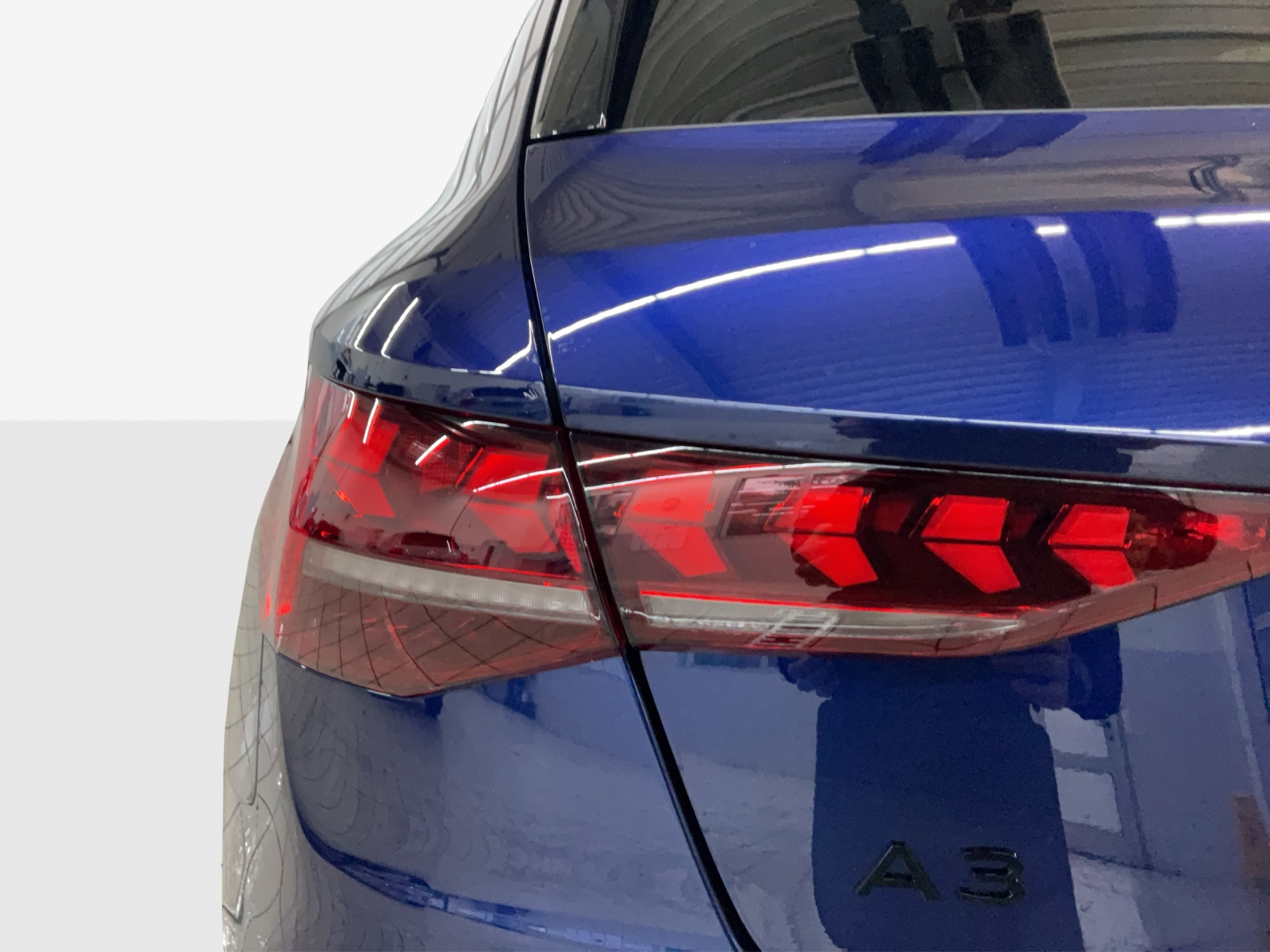 AUDI A3 Sportback TFSI 110 kW Attraction S tronic-image-15