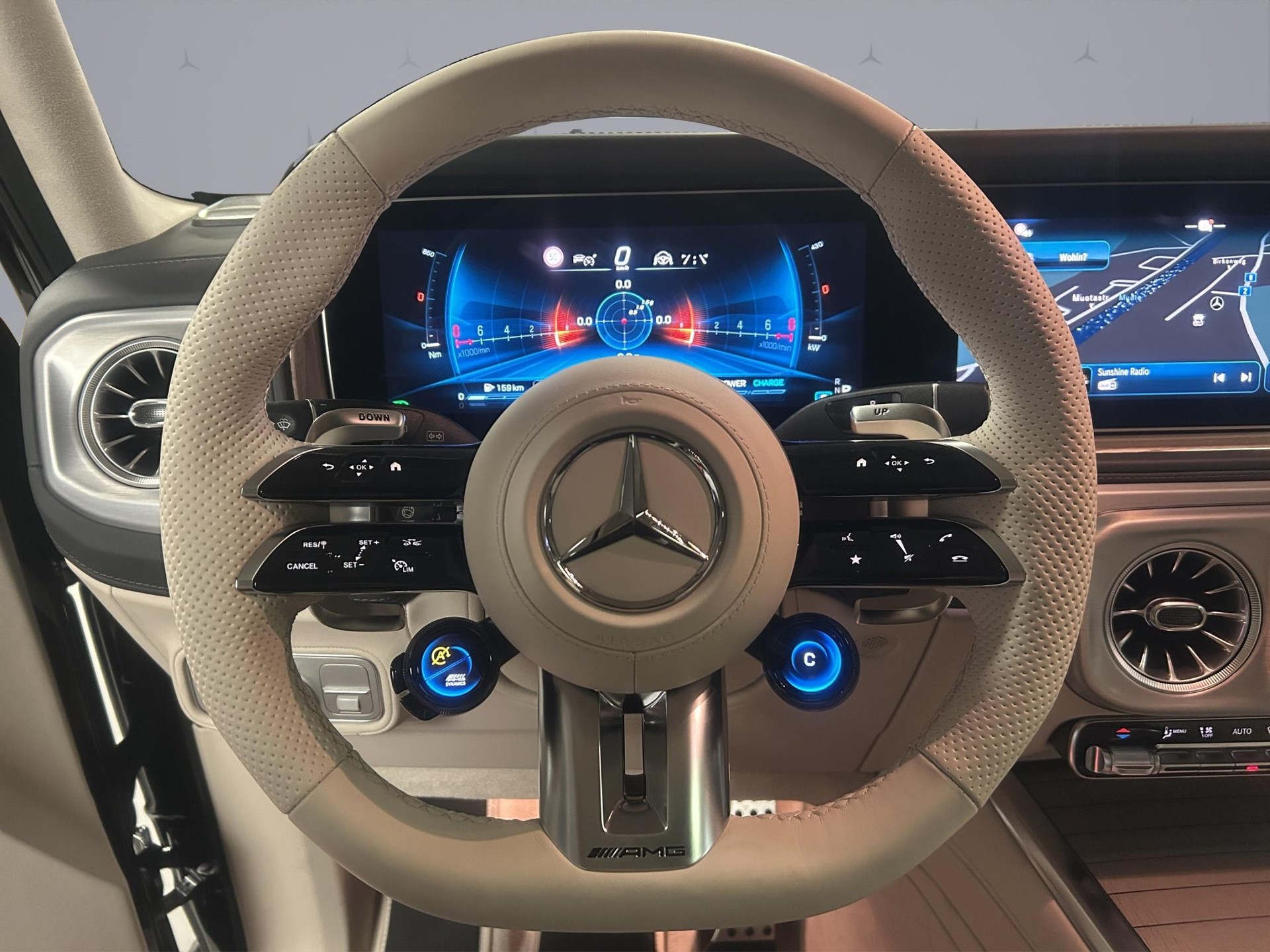 MERCEDES-BENZ G 63 AMG-image-10