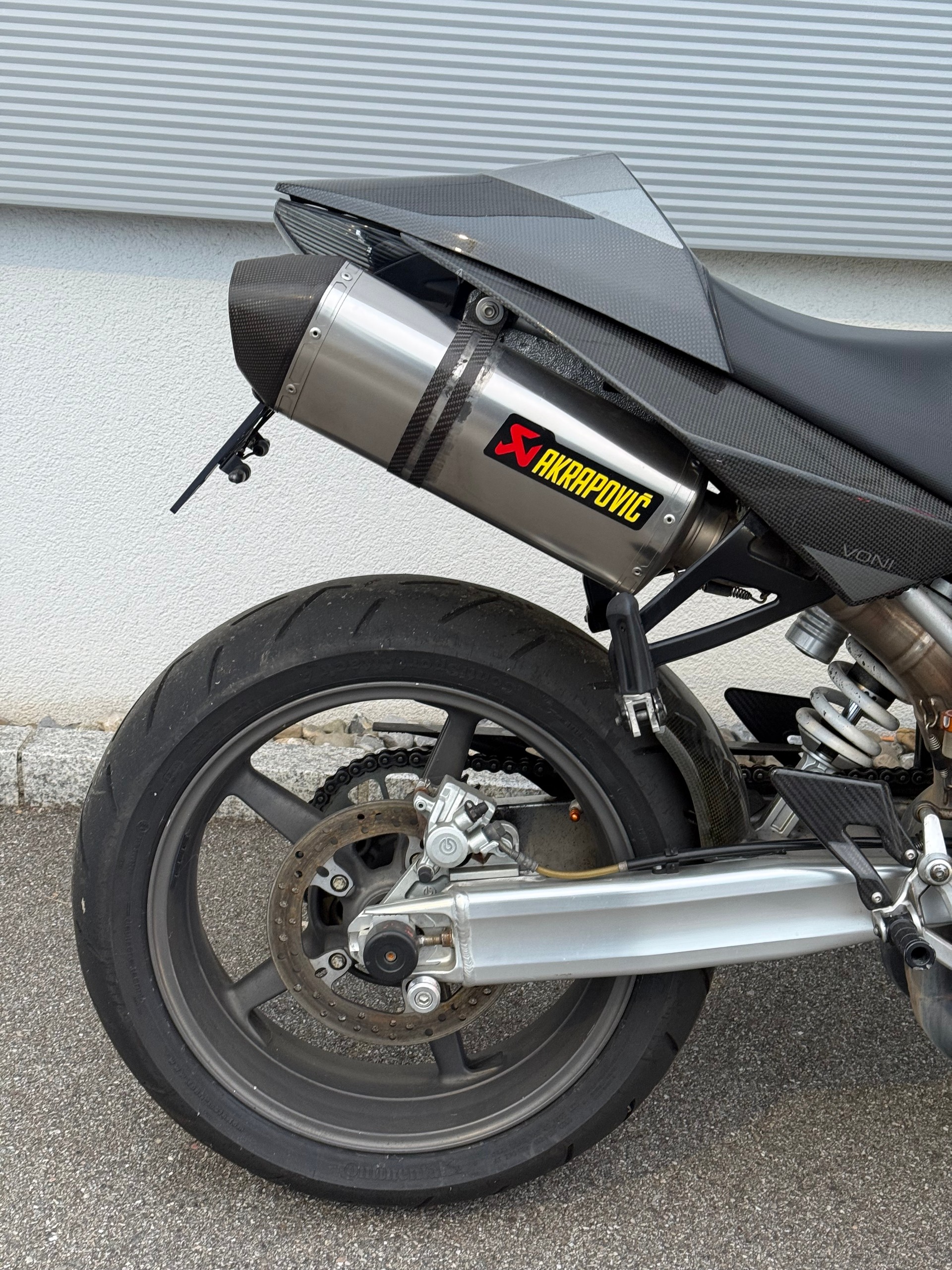 KTM 990 Super Duke-image-5