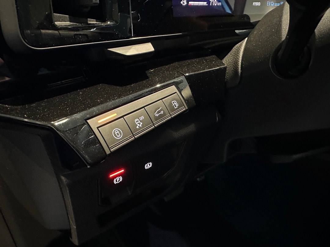 RENAULT Rafale 1.2 E-Tech Plug-in Hybrid 300 4x4 Atelier Alpine-image-18