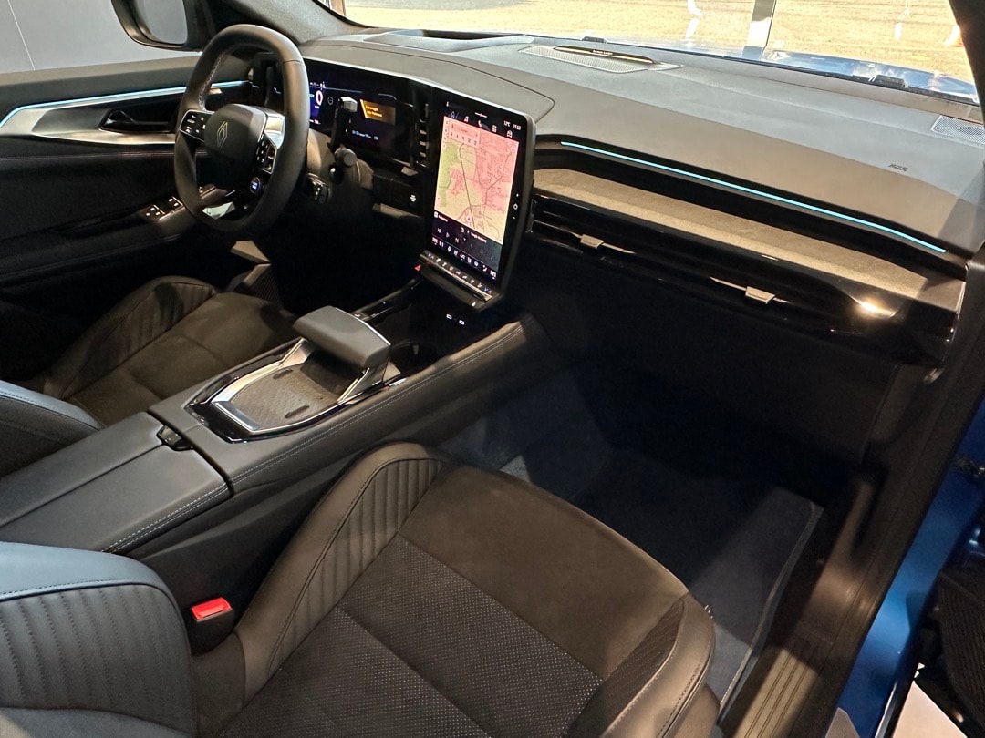 RENAULT Rafale 1.2 E-Tech Plug-in Hybrid 300 4x4 Atelier Alpine-image-20