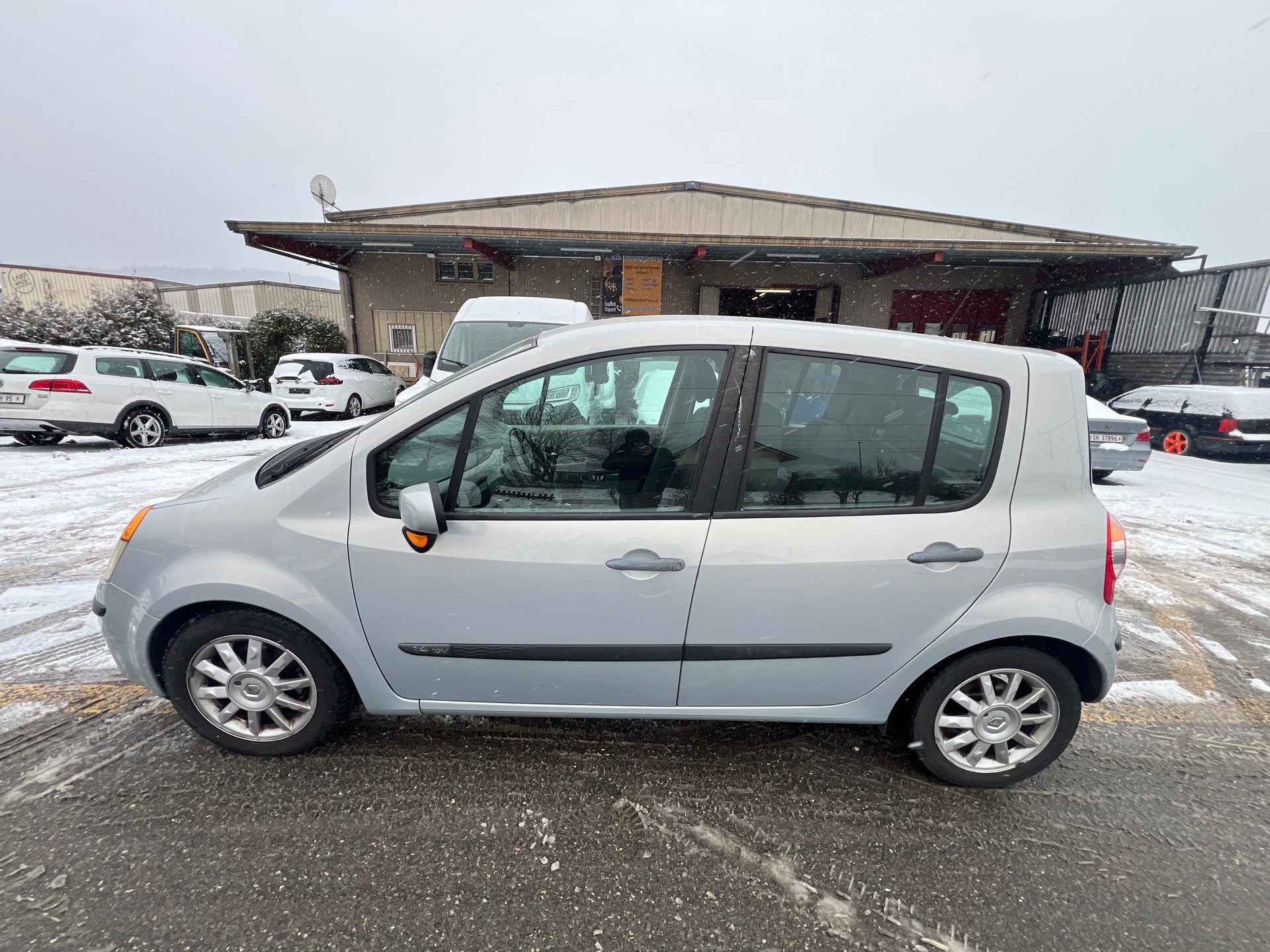RENAULT Modus 1.4 16V Dynamique Confort-image-7