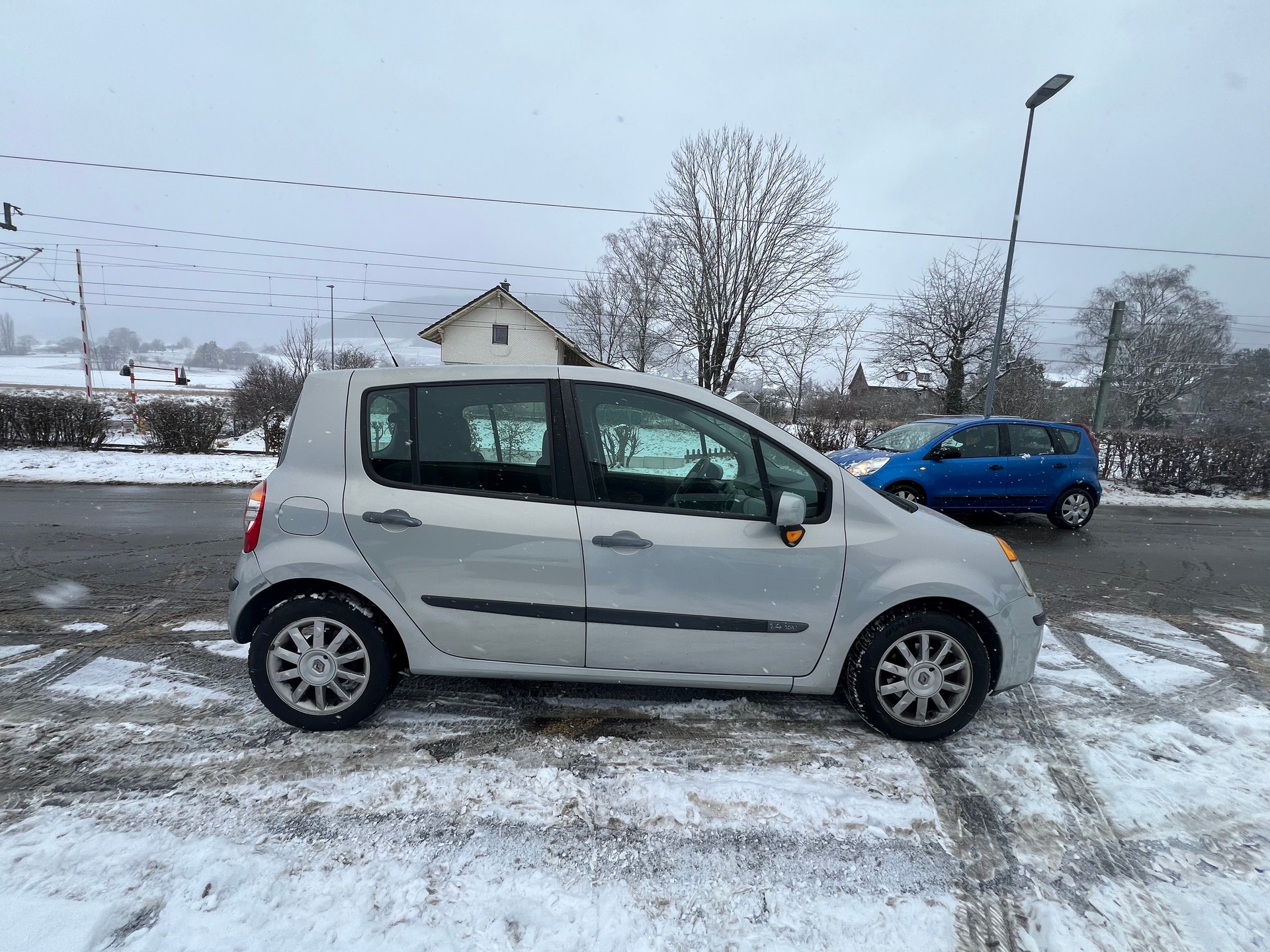 RENAULT Modus 1.4 16V Dynamique Confort-image-3