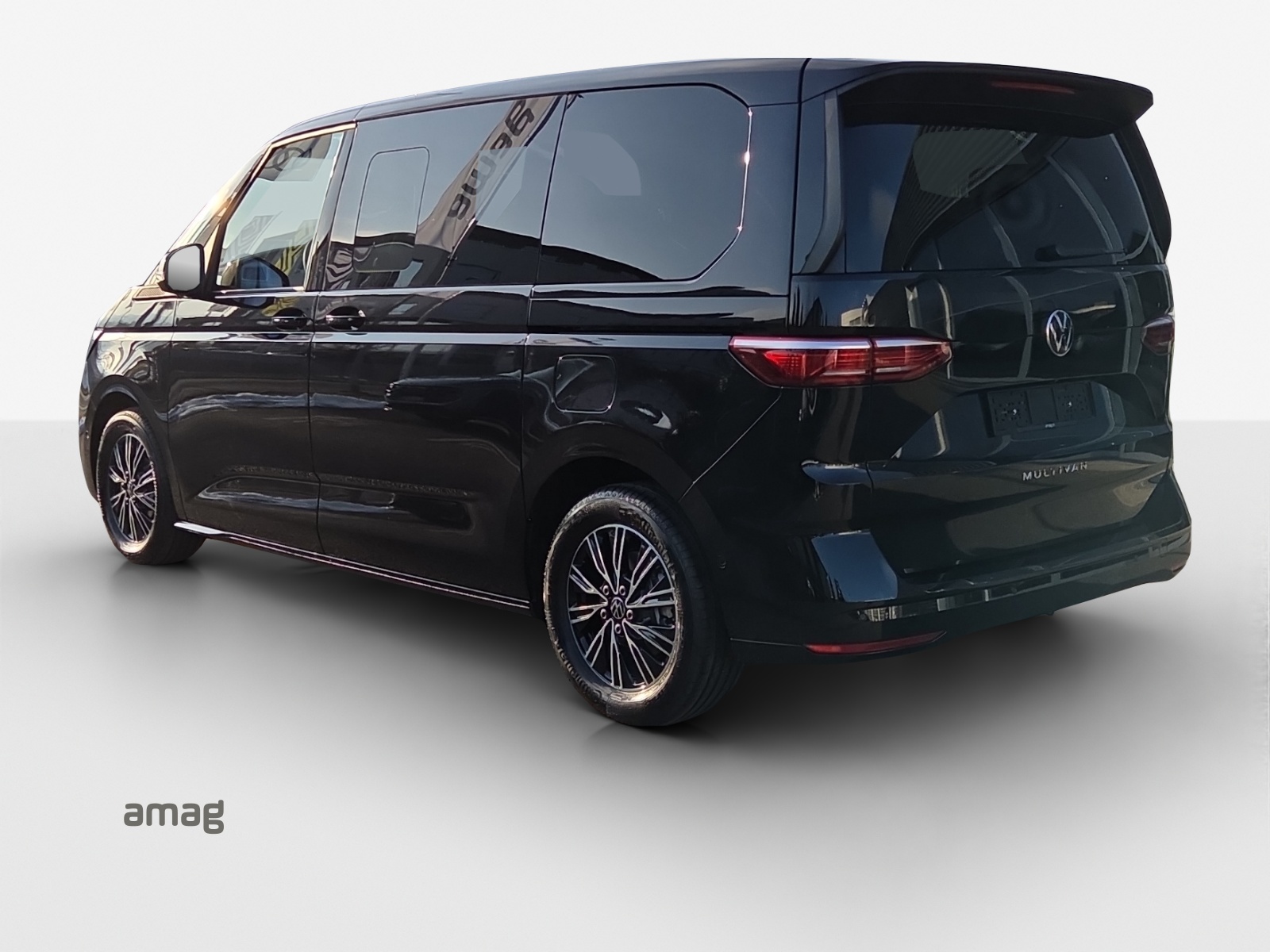 VW Multivan 2.0 TDI Liberty DSG-image-2