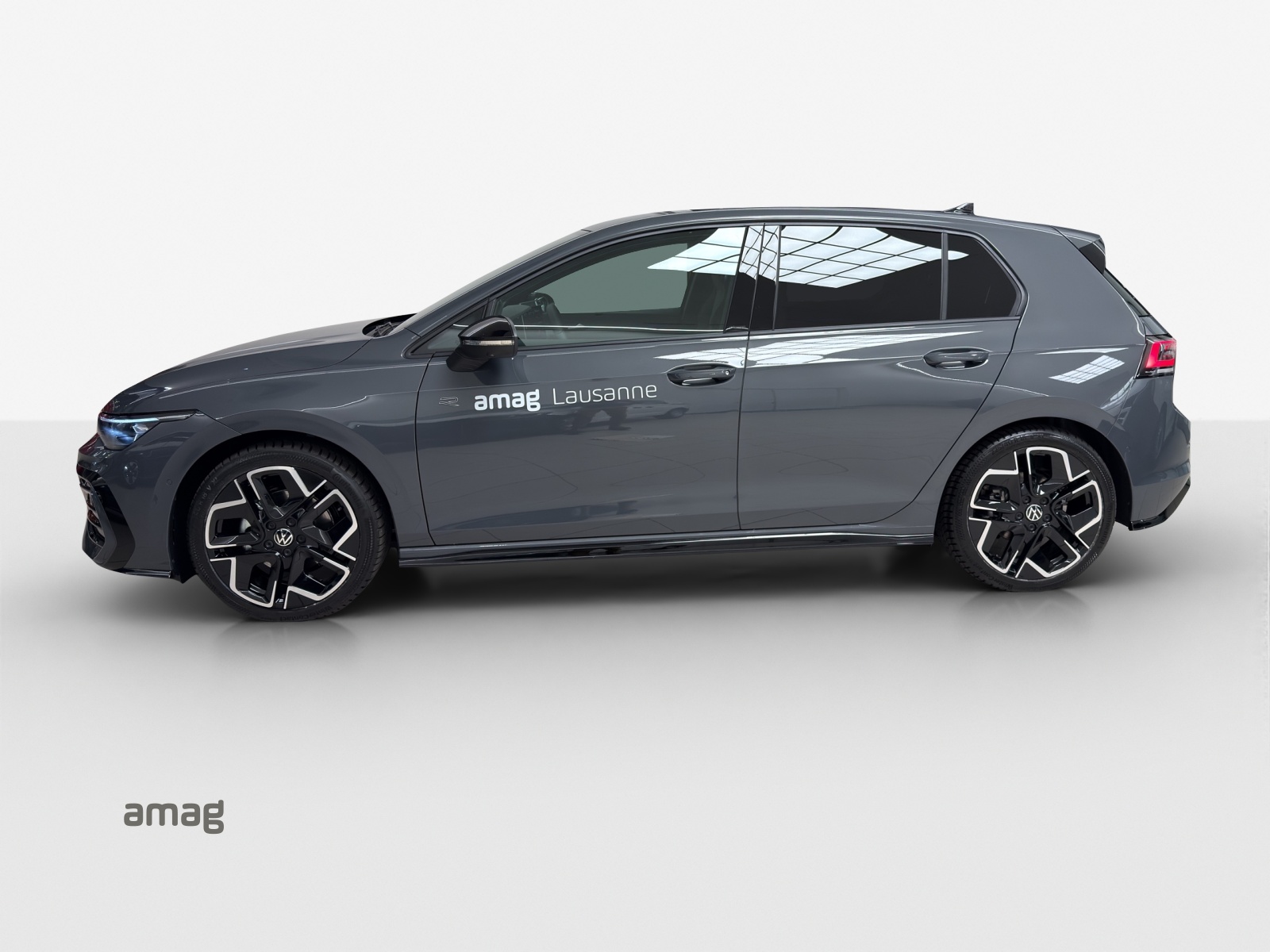 VW Golf 1.5 e TSI mHEV R-Line DSG-image-1