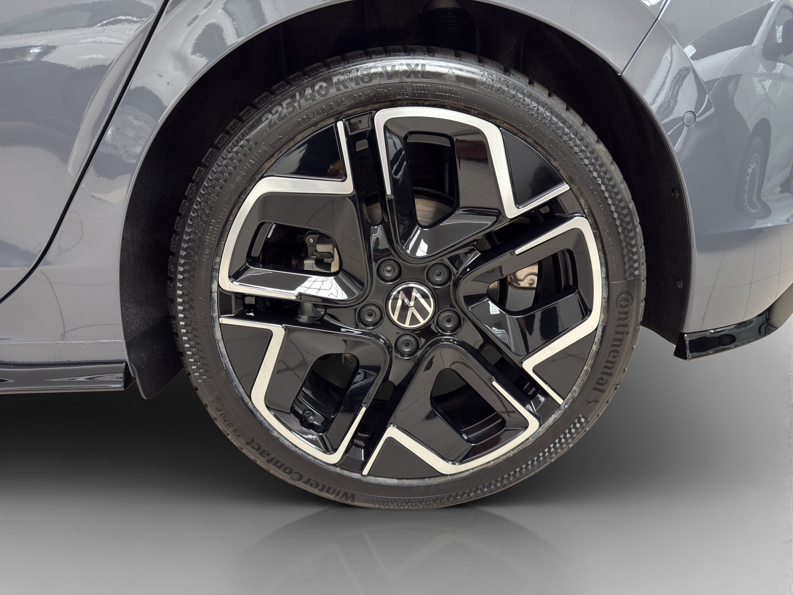 VW Golf 1.5 e TSI mHEV R-Line DSG-image-13