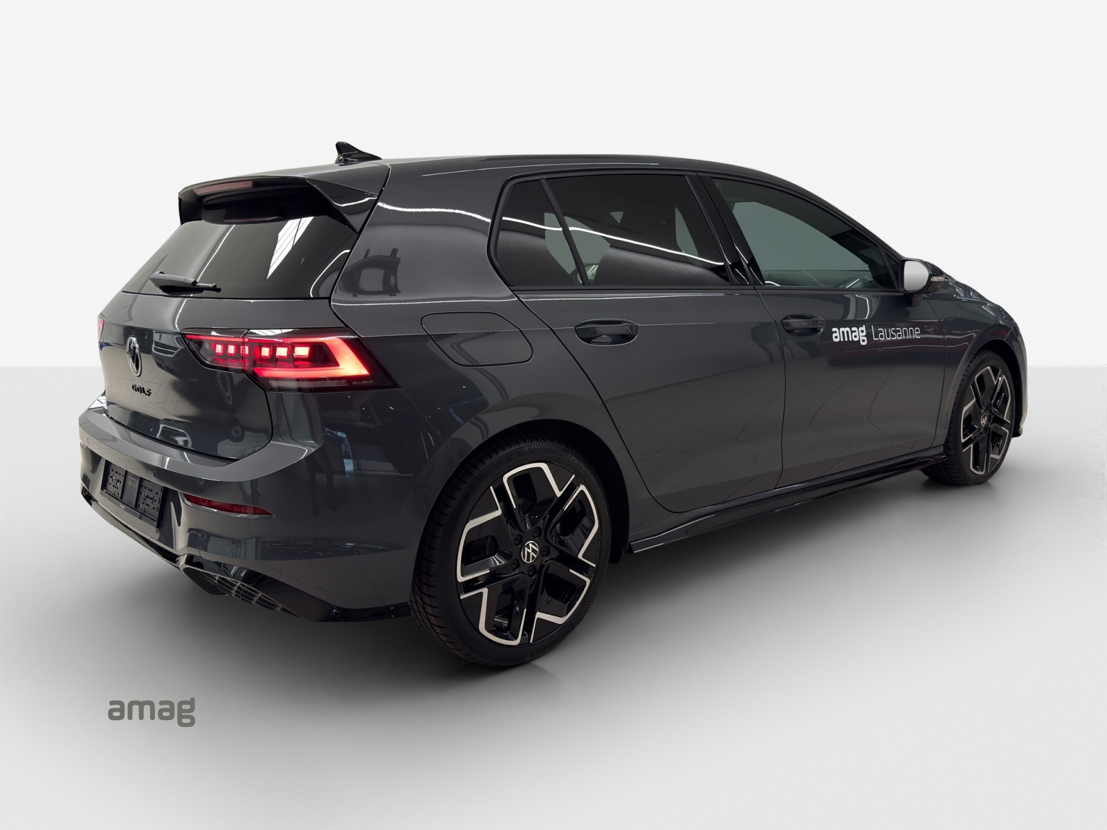 VW Golf 1.5 e TSI mHEV R-Line DSG-image-4