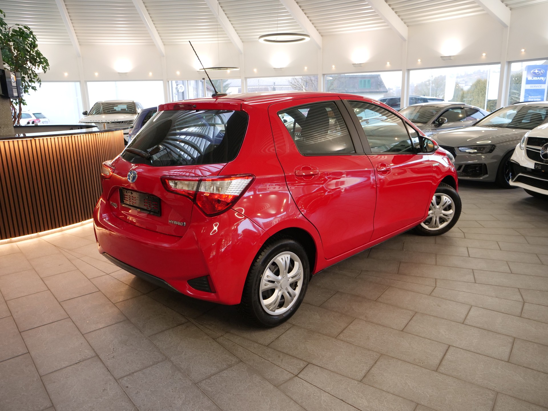 TOYOTA Yaris 1.5 VVT-i Hybrid Style e-CVT-image-1