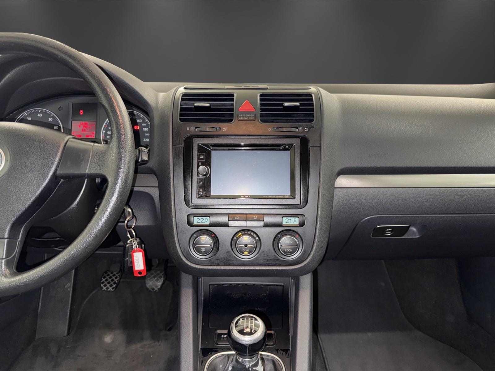 VW Golf 2.0 FSI Sportline 4Motion-image-10