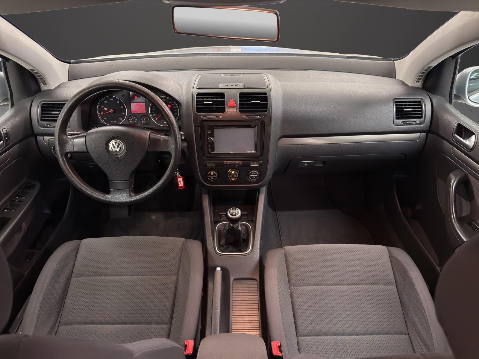 VW Golf 2.0 FSI Sportline 4Motion-image-8