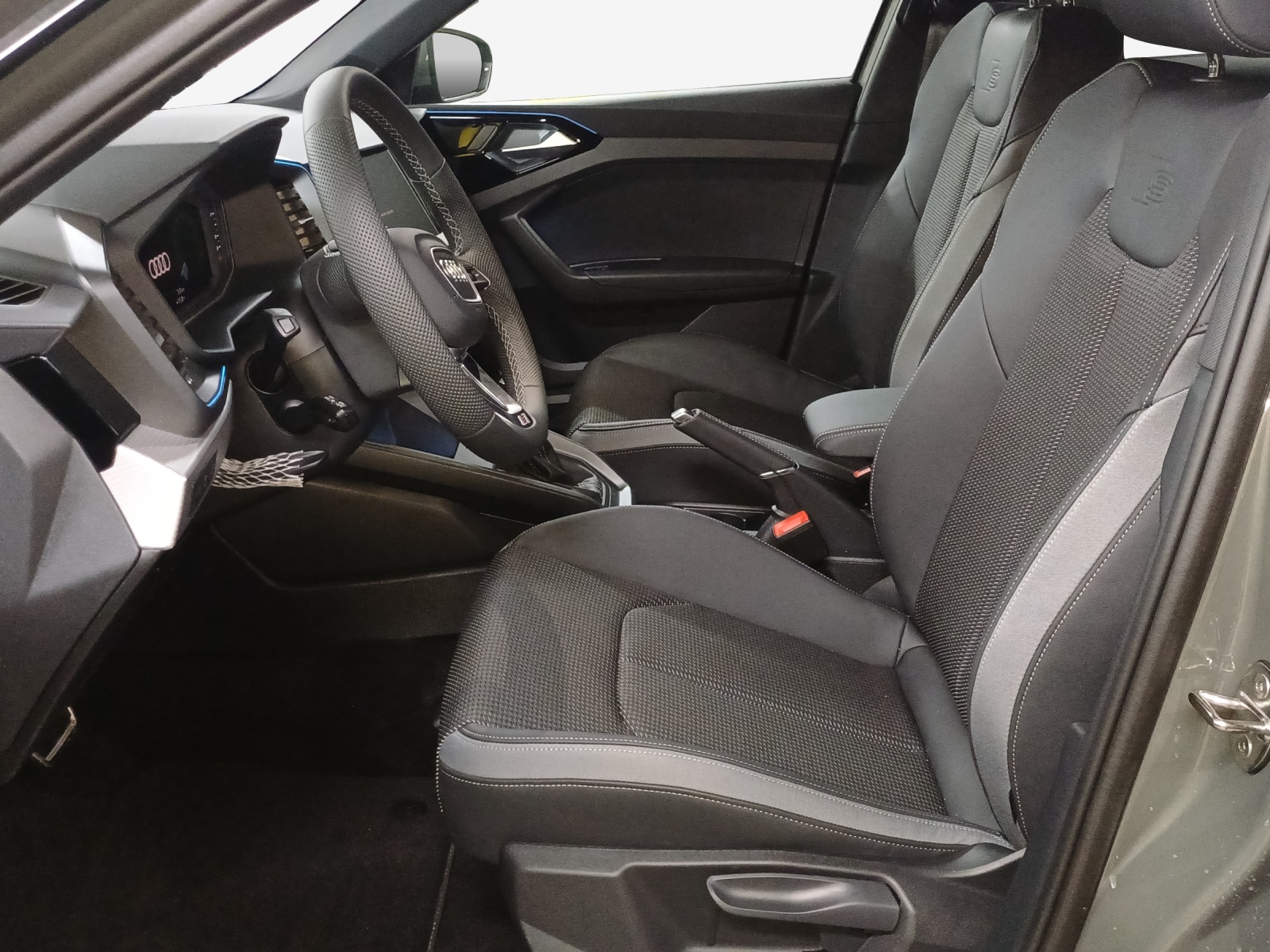 AUDI A1 Sportback 30 TFSI S Line S-tronic-image-7