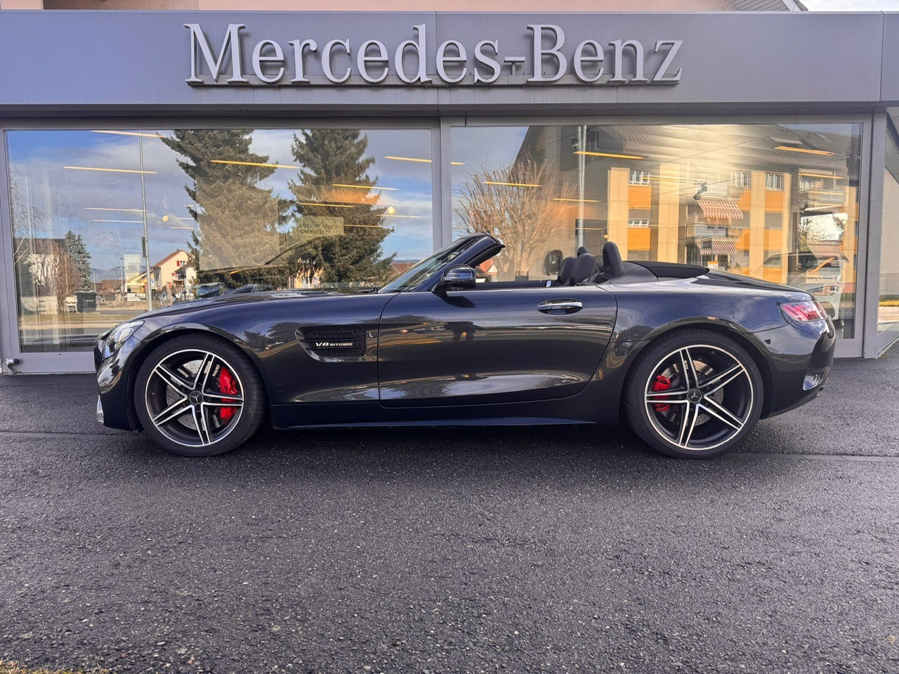 MERCEDES-BENZ AMG GT C Roadster Speedshift DCT-image-3