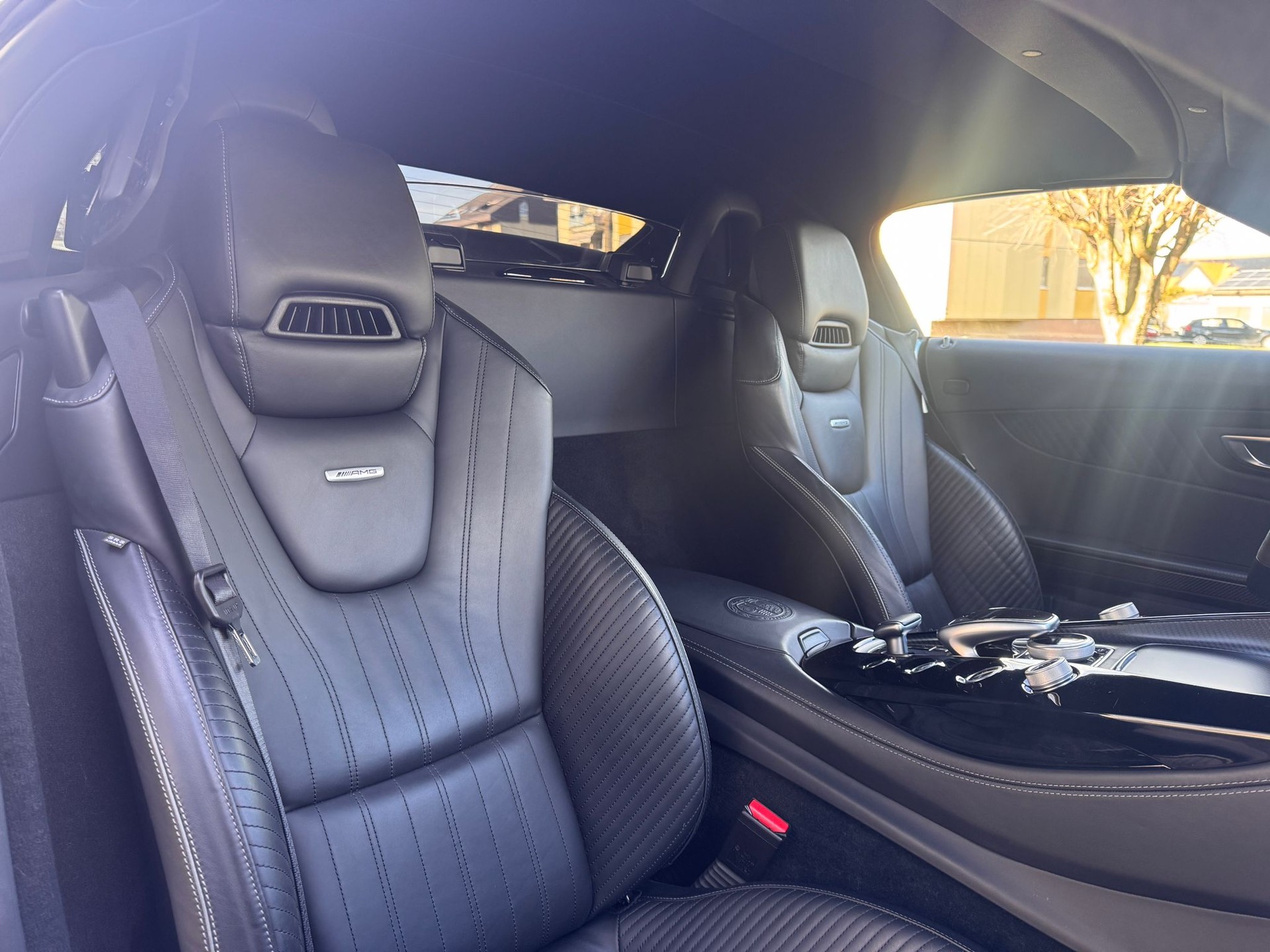 MERCEDES-BENZ AMG GT C Roadster Speedshift DCT-image-7