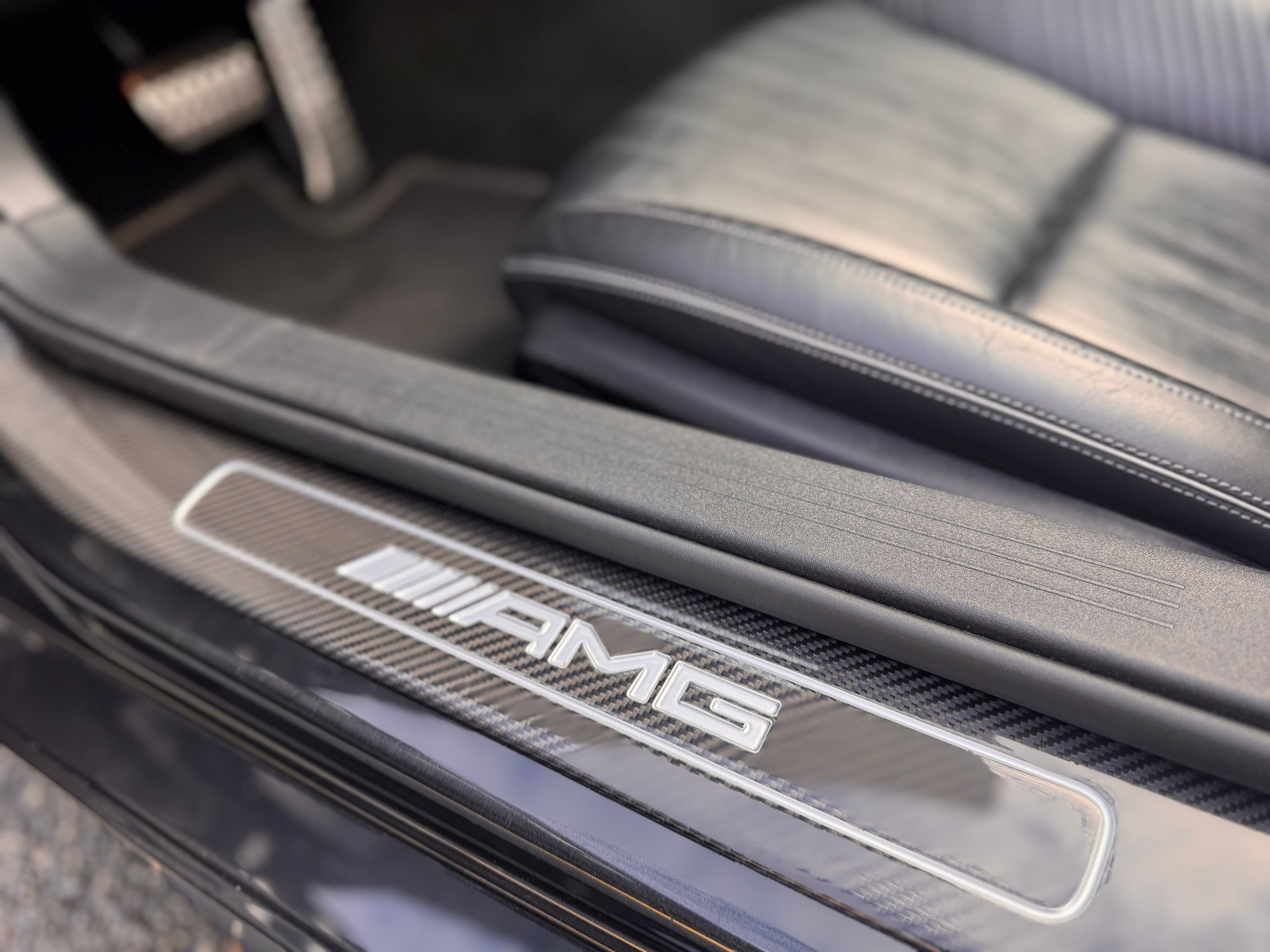 MERCEDES-BENZ AMG GT C Roadster Speedshift DCT-image-11