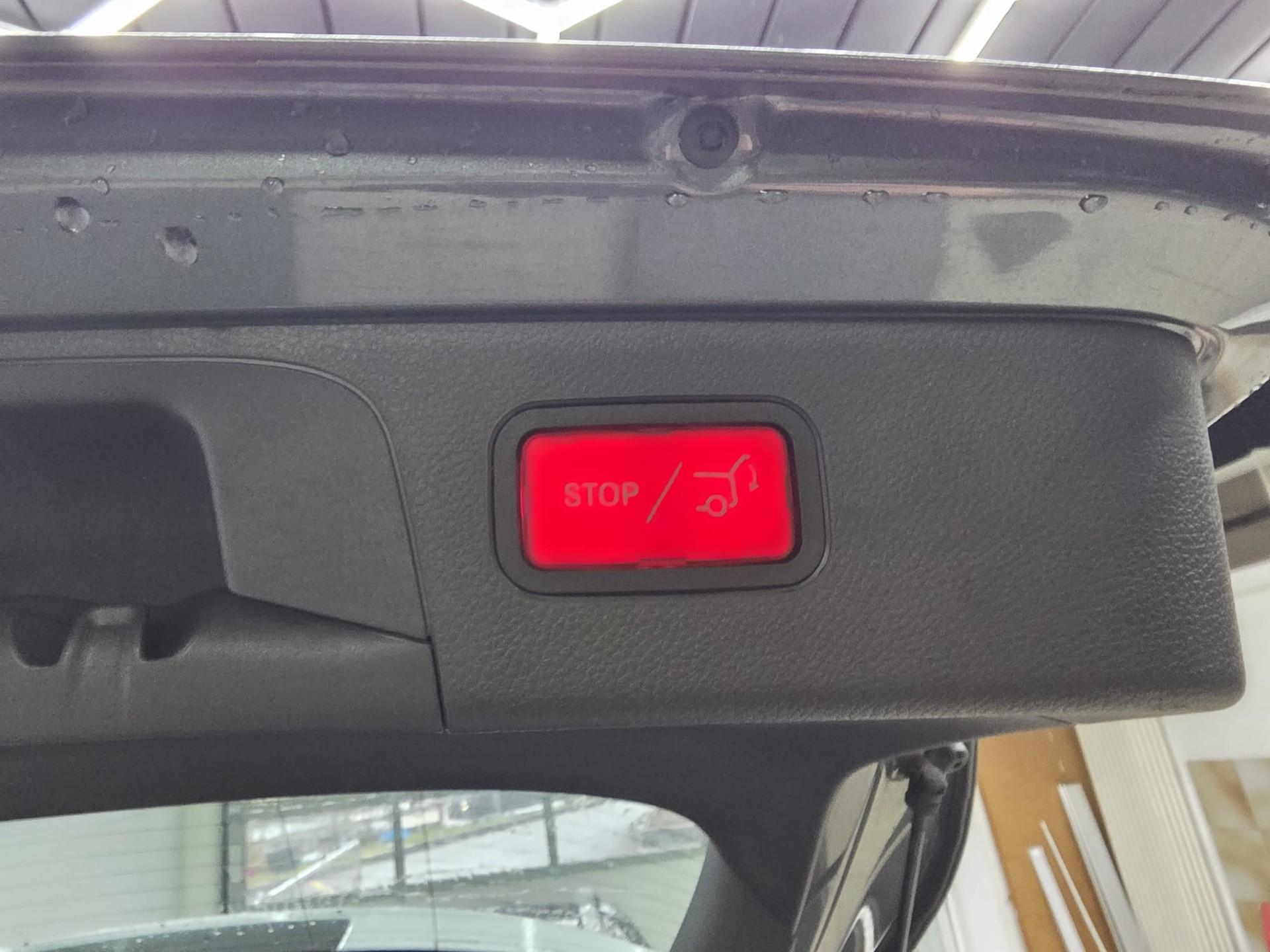 MERCEDES-BENZ GLC 250 Off-Road 4Matic 9G-Tronic-image-9