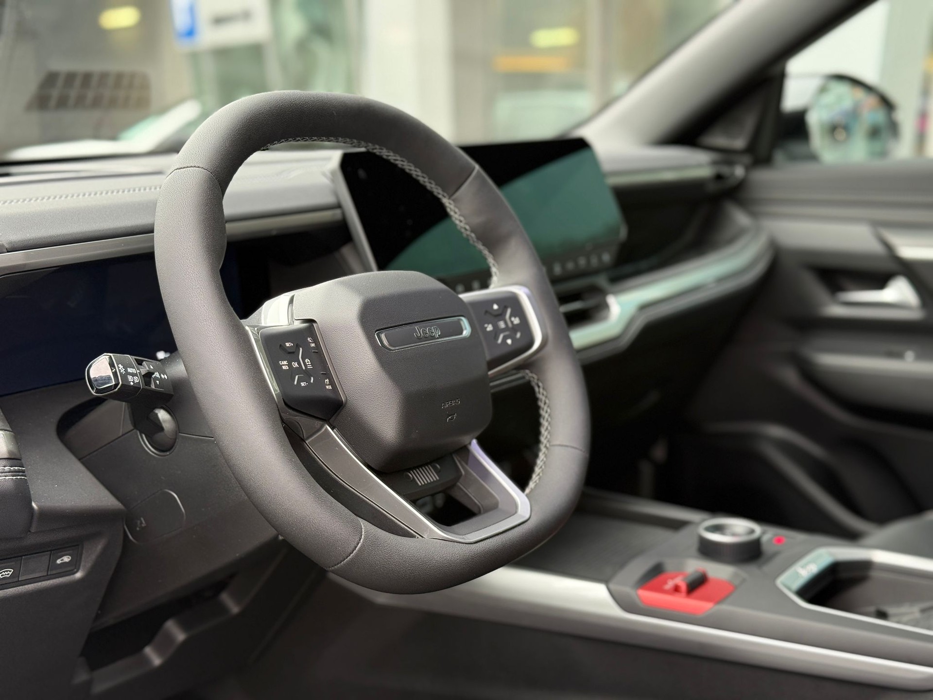 JEEP Compass 1.2 T e-Hybrid First Edition Pack PLUS + Pack SKY-image-6