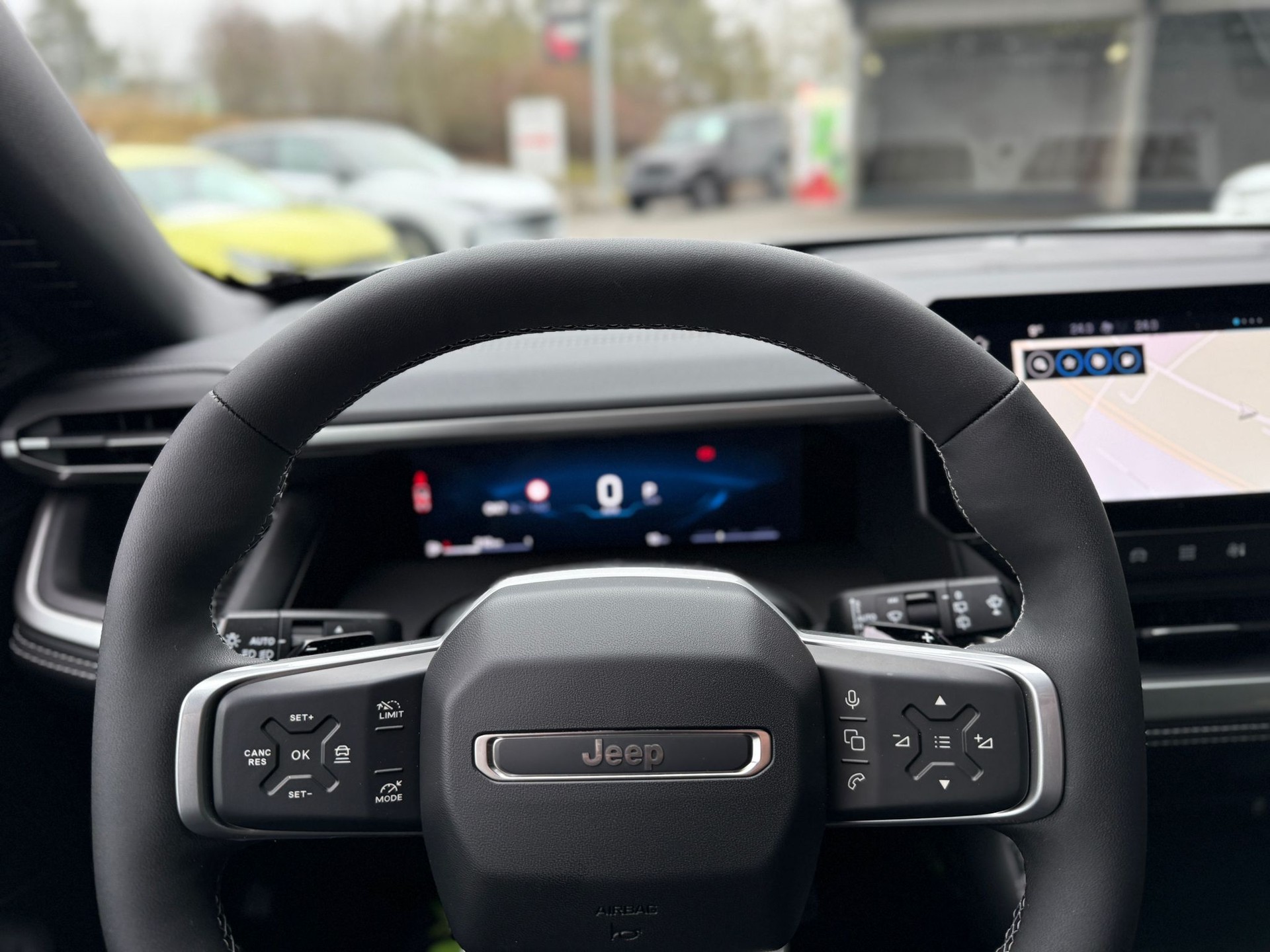 JEEP Compass 1.2 T e-Hybrid First Edition Pack PLUS + Pack SKY-image-7